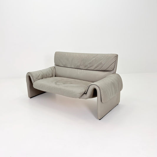 Mid-Century De Sede DS-2011/01 Gray leather 2 seats -sofa , 2011 Switzerland