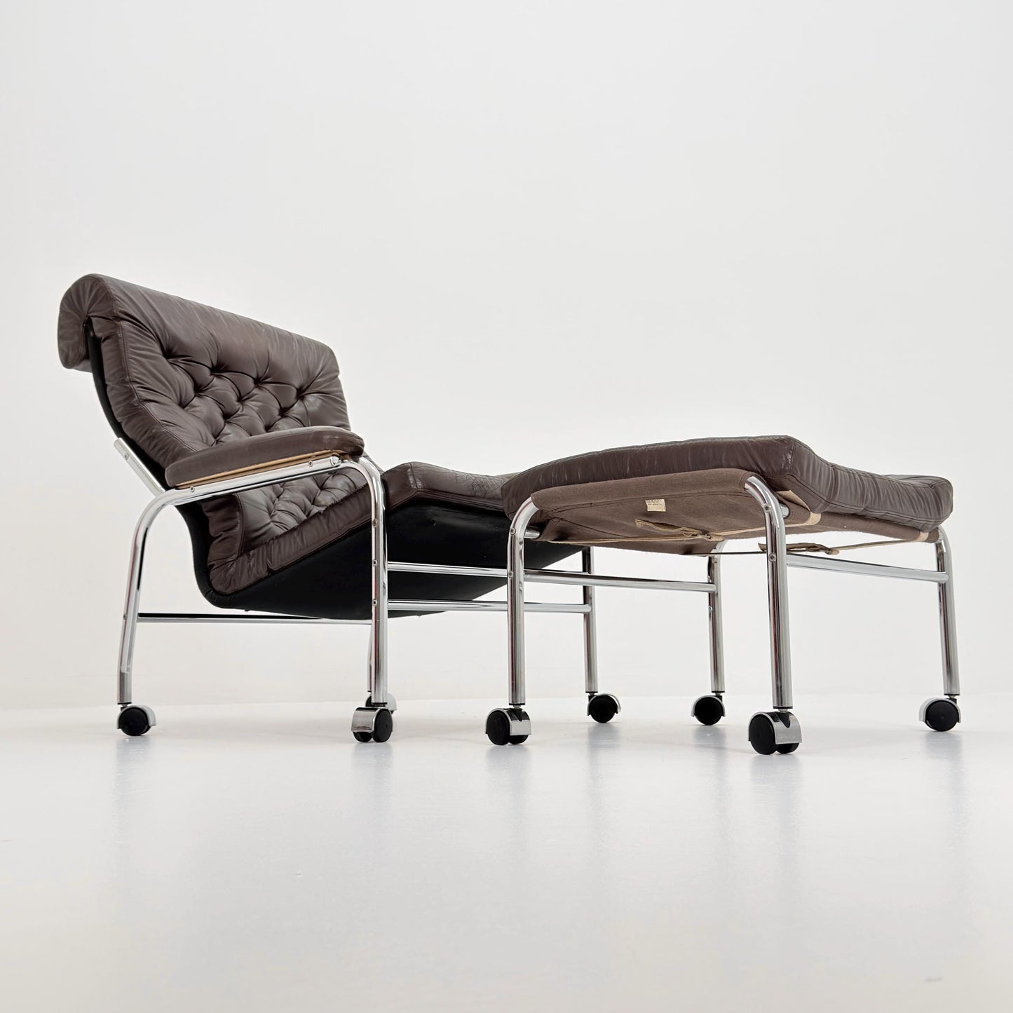 Mid-Century Noboru Nakamura Lounge Chair & Footstool – Rare 1970s Leather, Chrome Frame, IKEA Sweden
