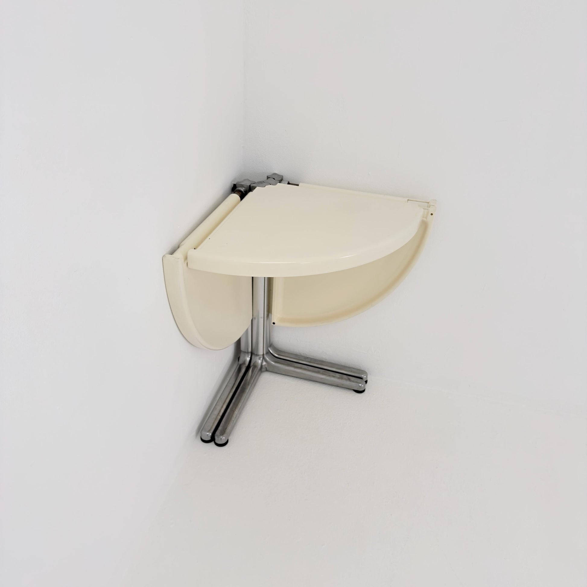 Mid century Italian Plano Folding white Table by Giancarlo Piretti, 1970s