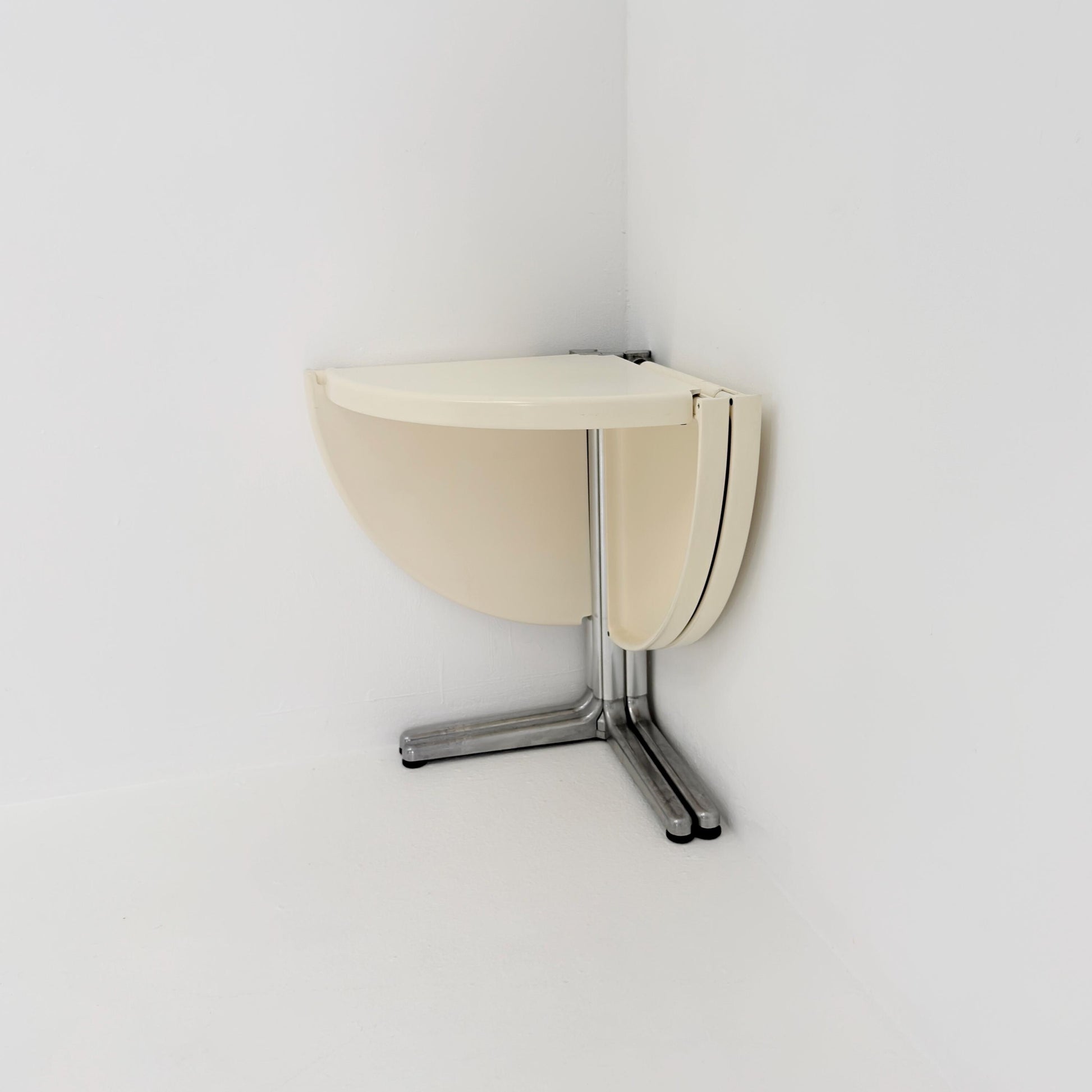 Mid century Italian Plano Folding white Table by Giancarlo Piretti, 1970s
