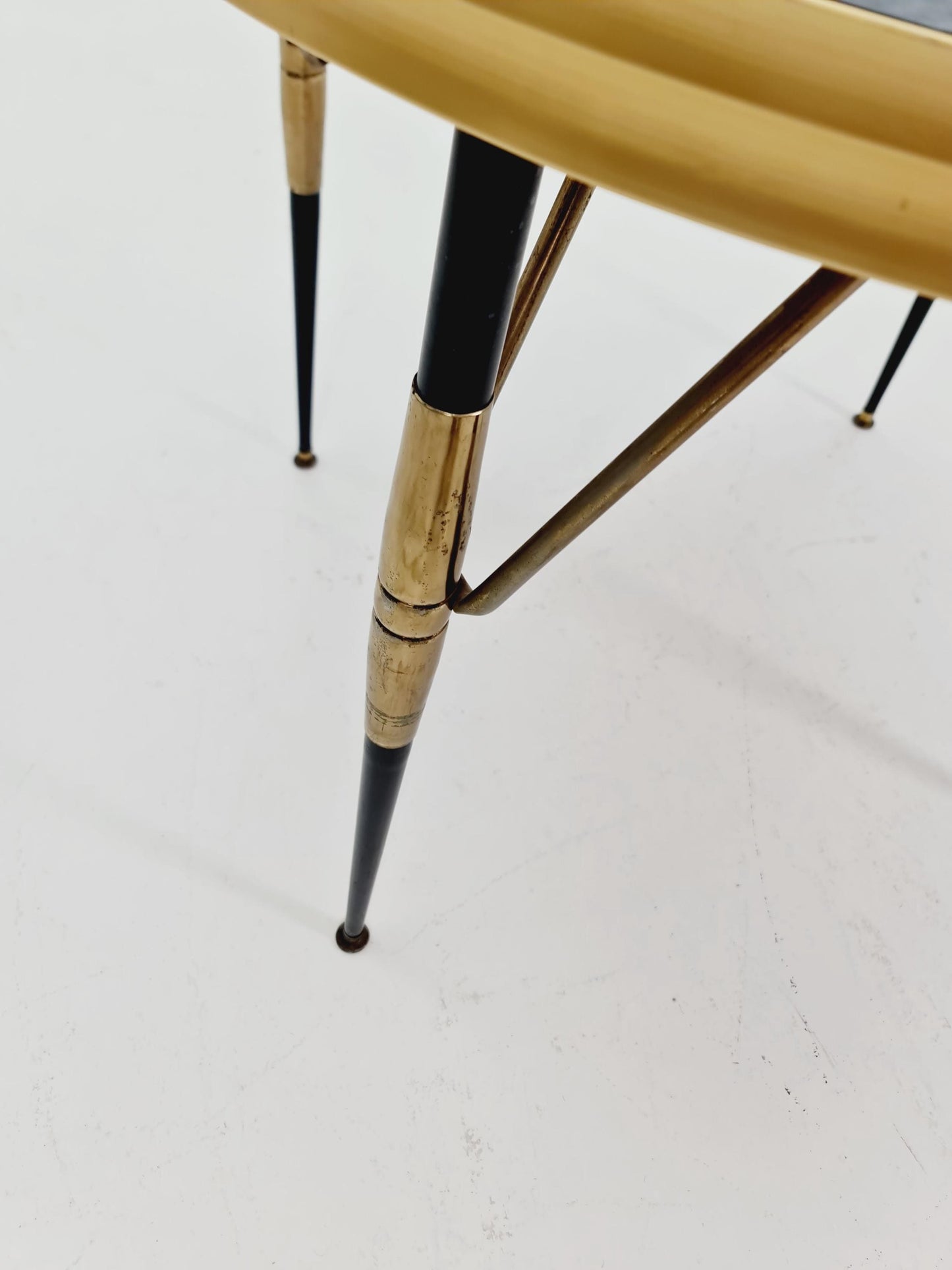 Dining vintage table extendable from the 50s