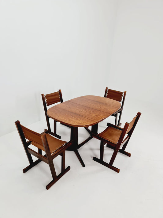 Vintage Danish Rosewood Oval Dining table by Gudme Möbelfabrik A/S , 1960s