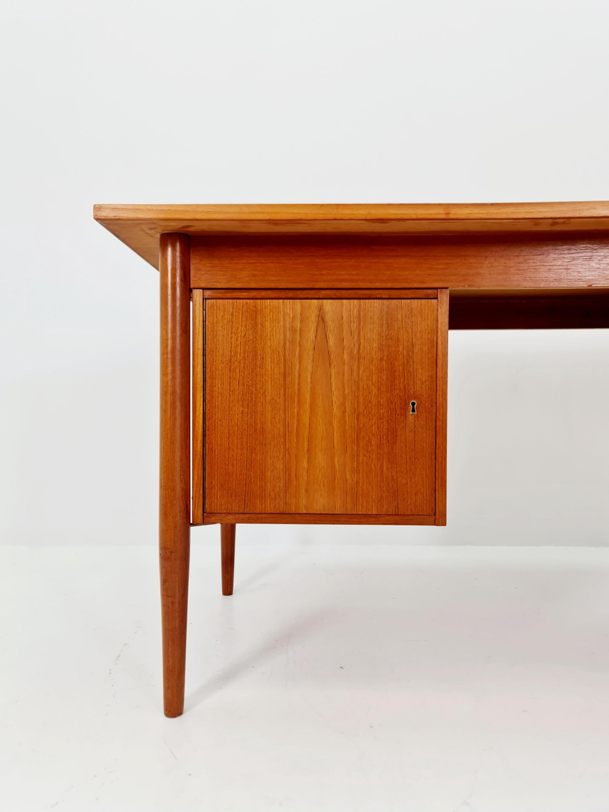 Mid century Danish teak desk By Gunnar Nielsen Tibergaard , 1960s