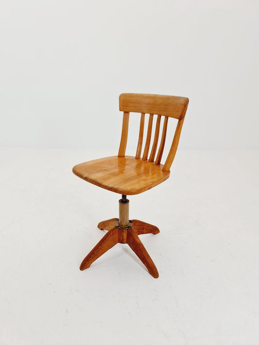 Bauhaus swivel office chair in solid wood By SEDUS 1930s