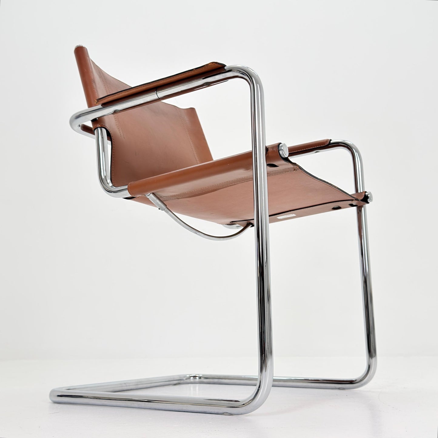 Mid century Matteo Grassi MG5 Dark Cognac Leather Bauhaus Chair, 1980s Italy — Mart Stam & Marcel Breuer