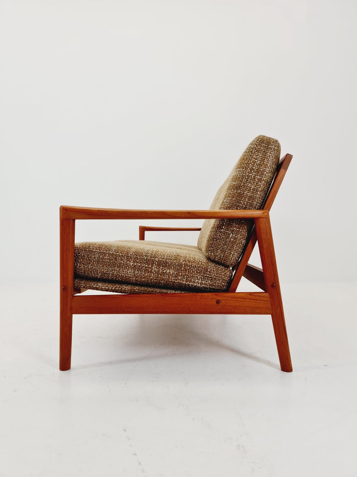 Mid century easy lounge couch by Arne Wahl Iversen for komfort teak , 1960s