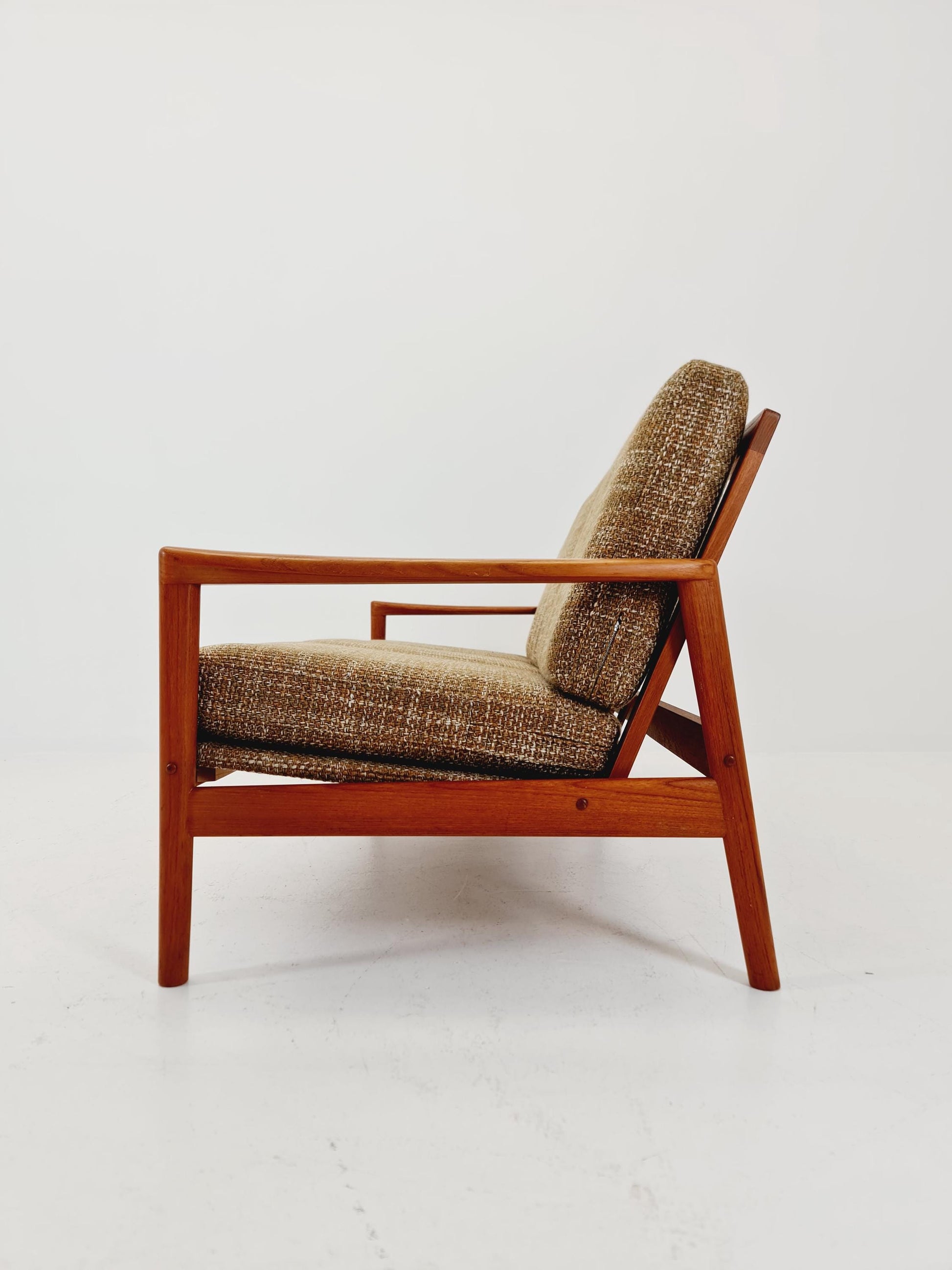 Mid century easy lounge couch by Arne Wahl Iversen for komfort teak , 1960s