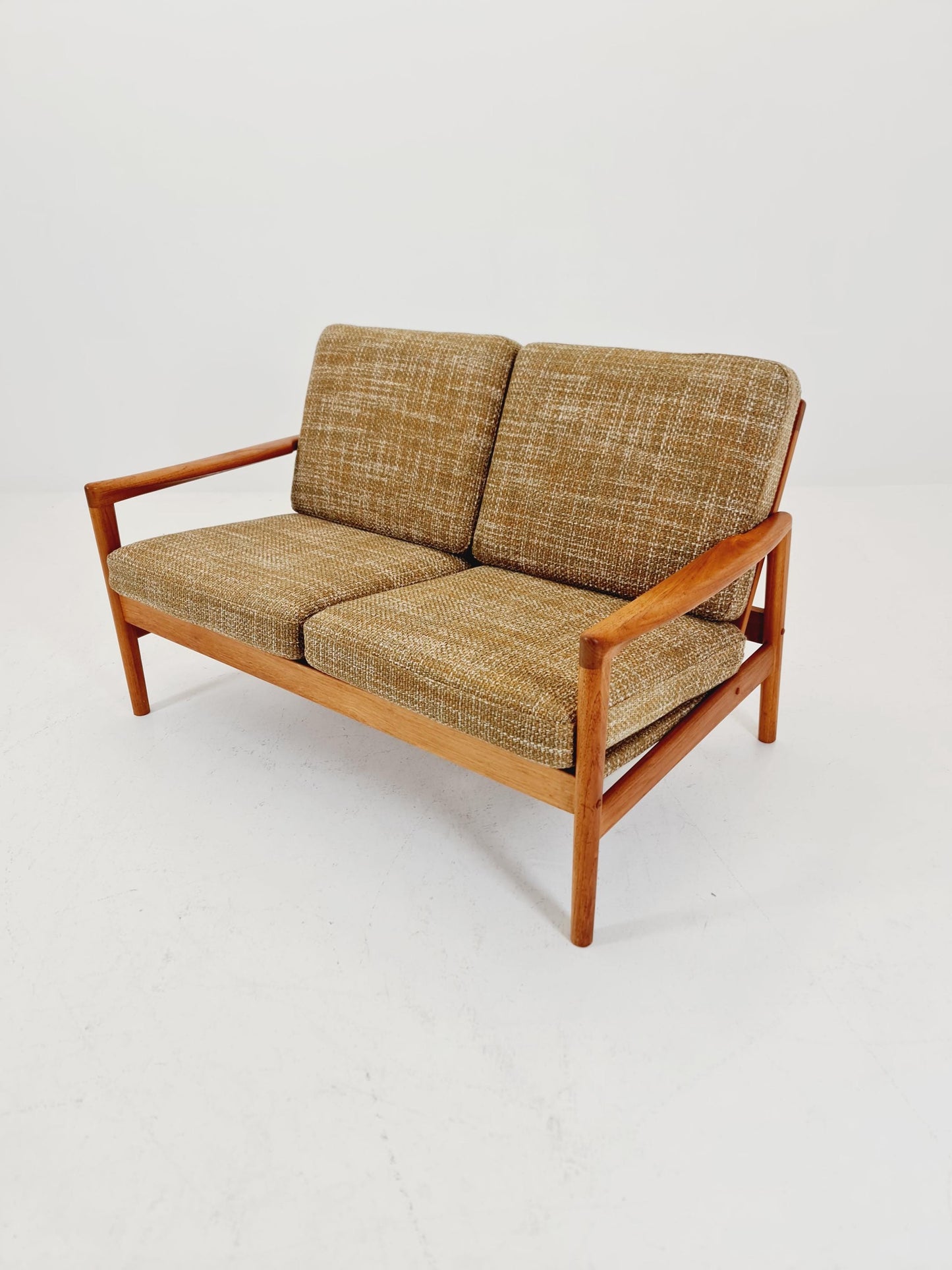 Mid century easy lounge couch by Arne Wahl Iversen for komfort teak , 1960s