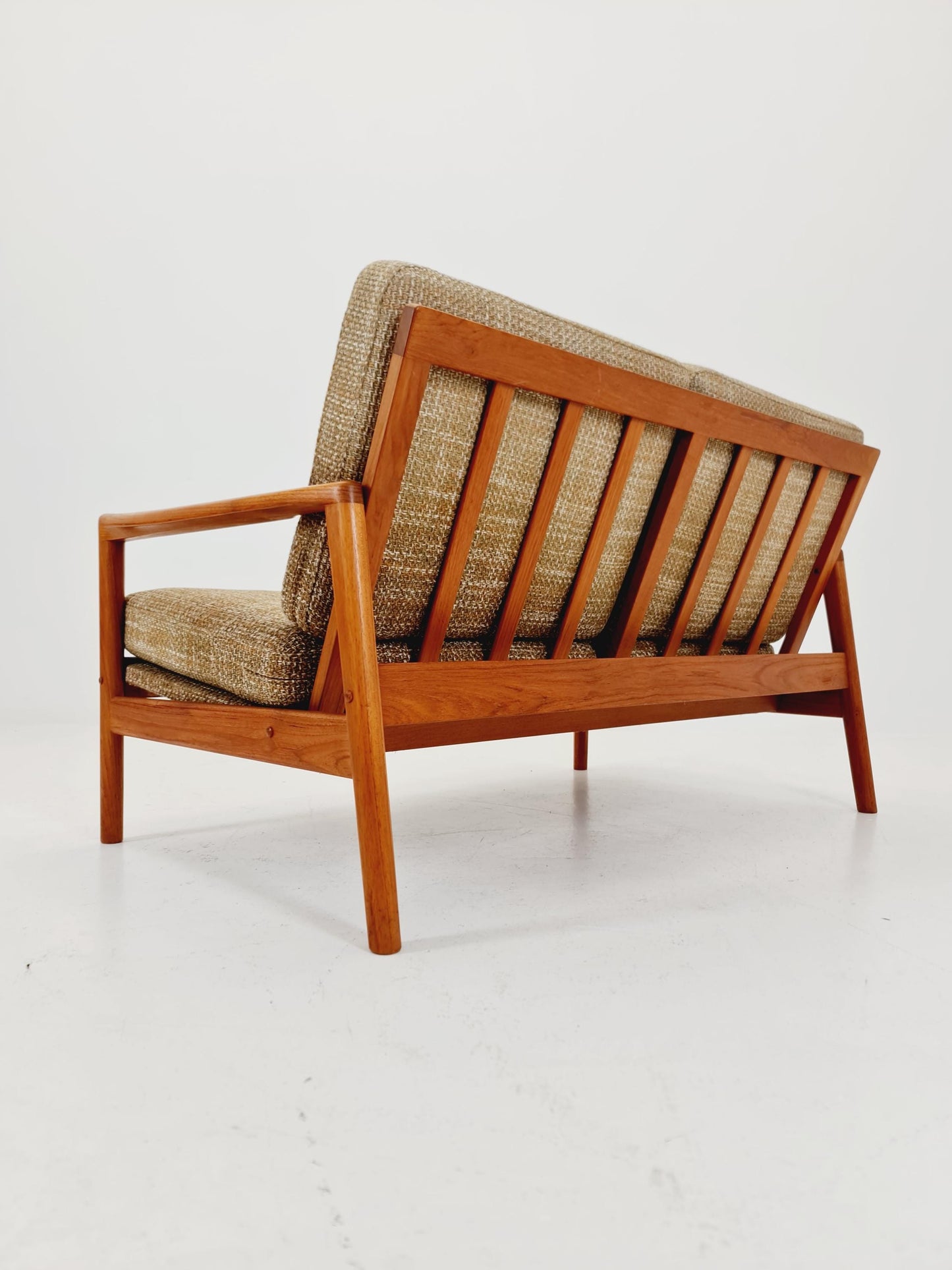 Mid century easy lounge couch by Arne Wahl Iversen for komfort teak , 1960s