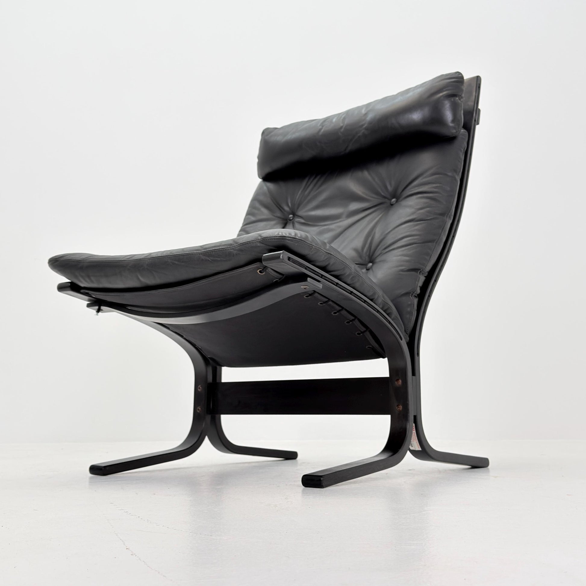 Mid century armchair “Siesta” high back black edition by Ingmar Relling, Westnofa Furniture, Norway. 1960s