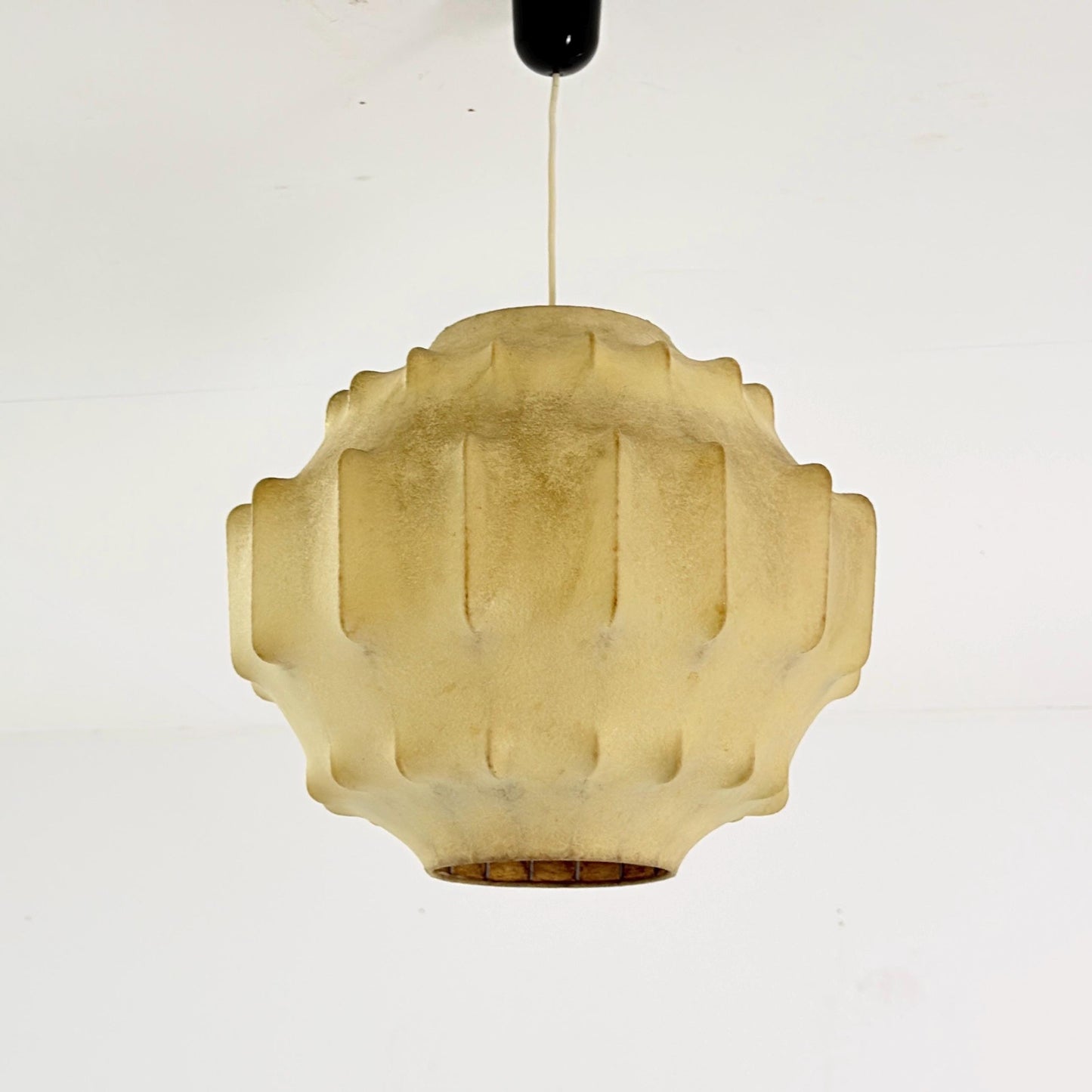 Mid-Century Modern Cocoon Pendant Light, rare Shape by Achille Castiglioni – 1960s Italy