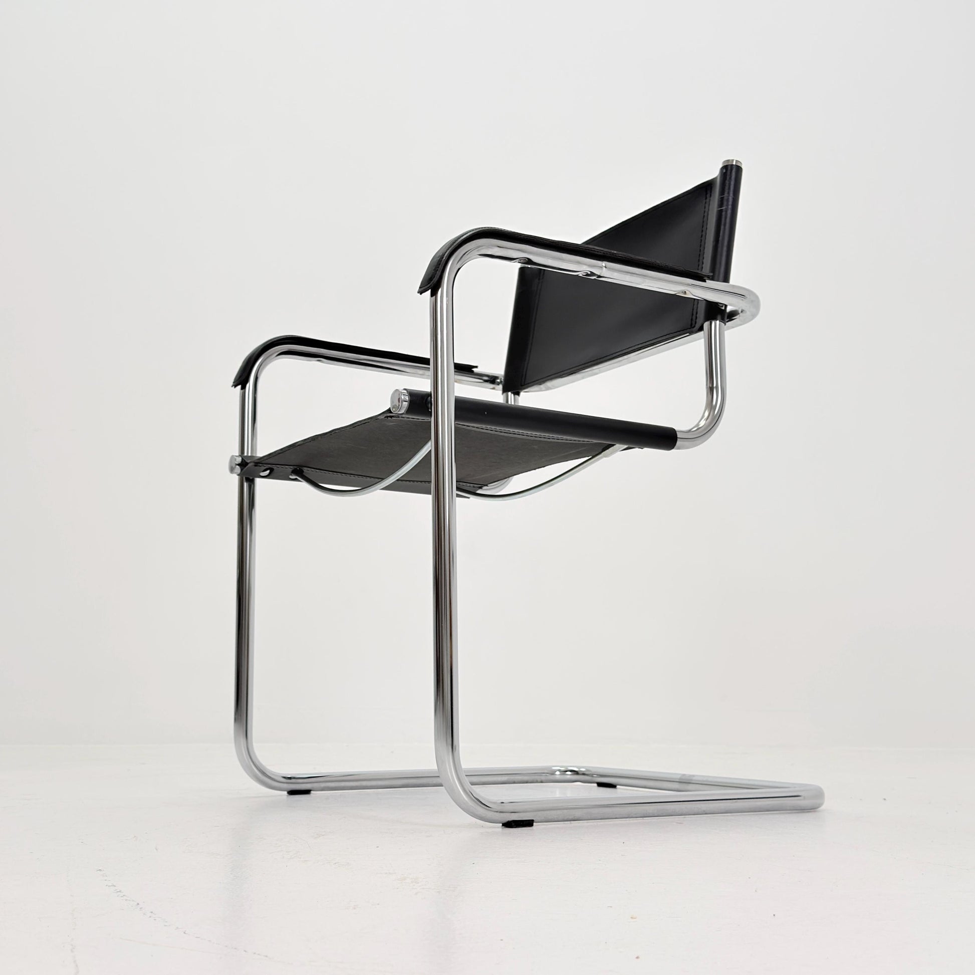 1 of 6 Mid Century iconic Mart Stam S34 armchair / Bauhaus chrome tube steel and leather / 80s vintage cantilever chair s43