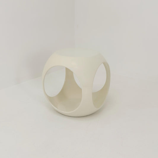 Mid-Century Modern White Fiberglass Side Table – 1970s, Luigi Colani