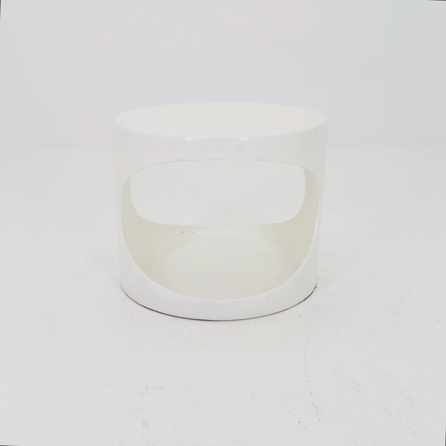 Rare Space age white end table /side table 1970s