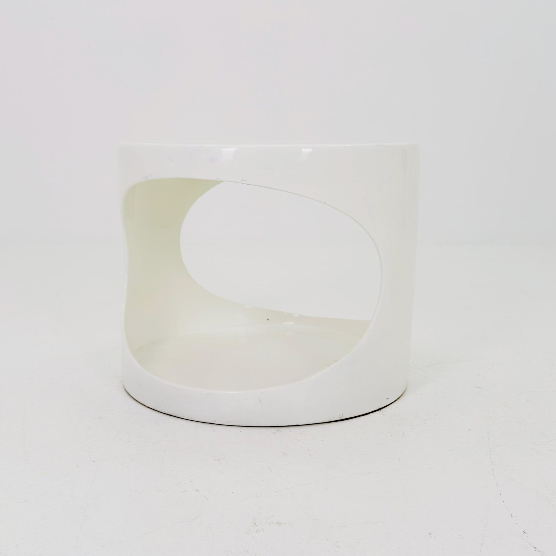 Rare Space age white end table /side table 1970s