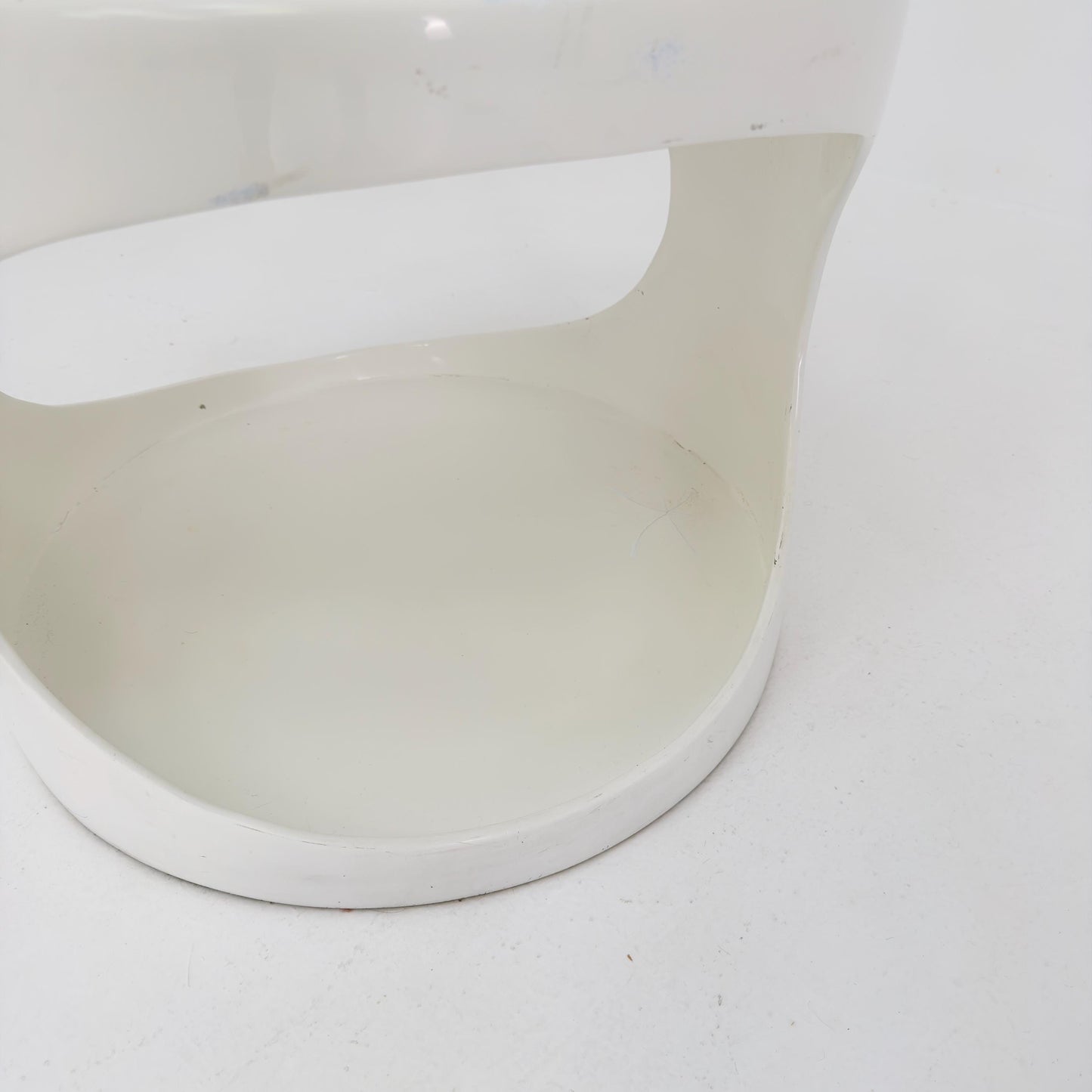 Rare Space age white end table /side table 1970s