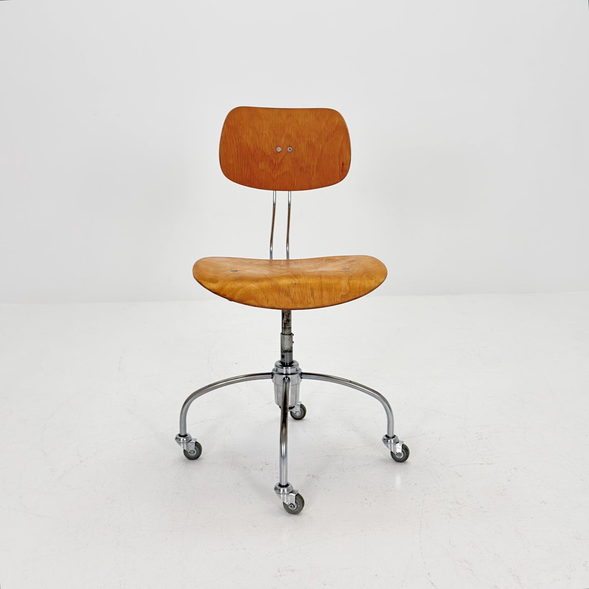 Mid century Swivel Bauhaus chair model by Egon Eiermann for Wilde & Spieth 1950s Germany