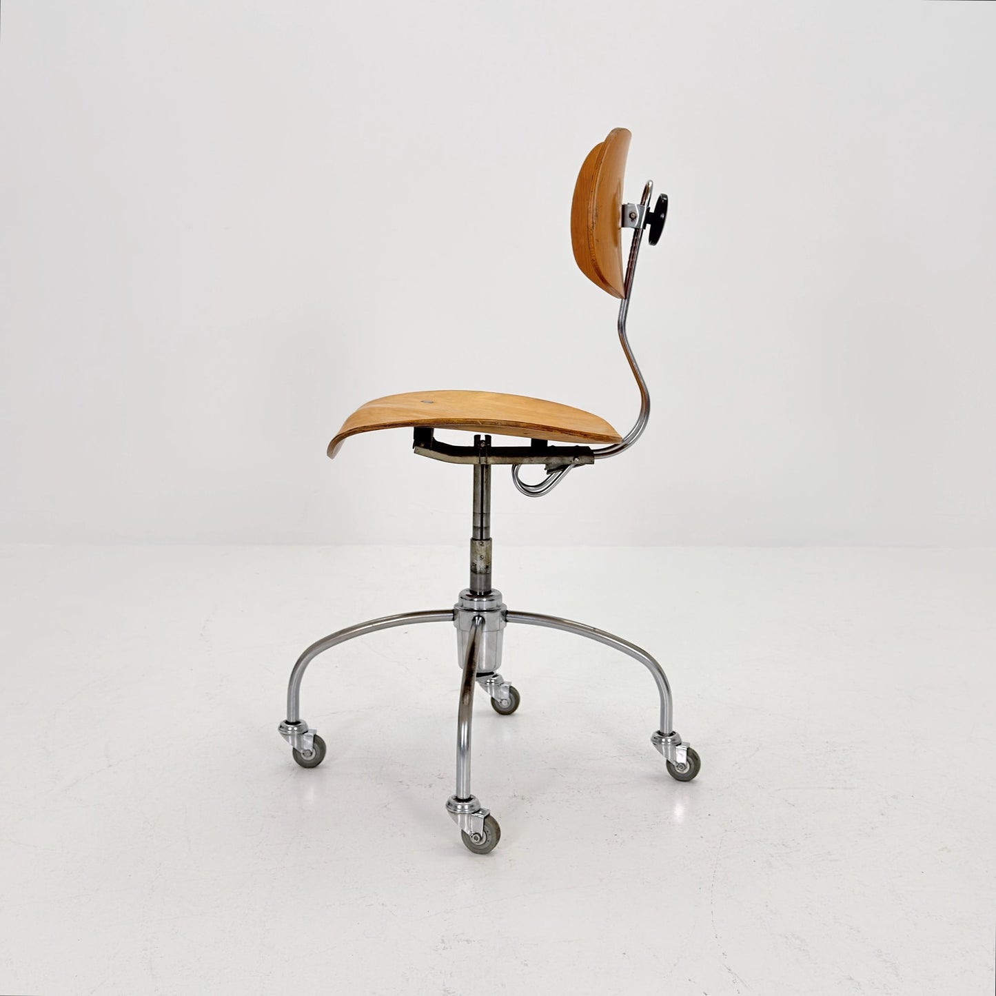 Mid century Swivel Bauhaus chair model by Egon Eiermann for Wilde & Spieth 1950s Germany