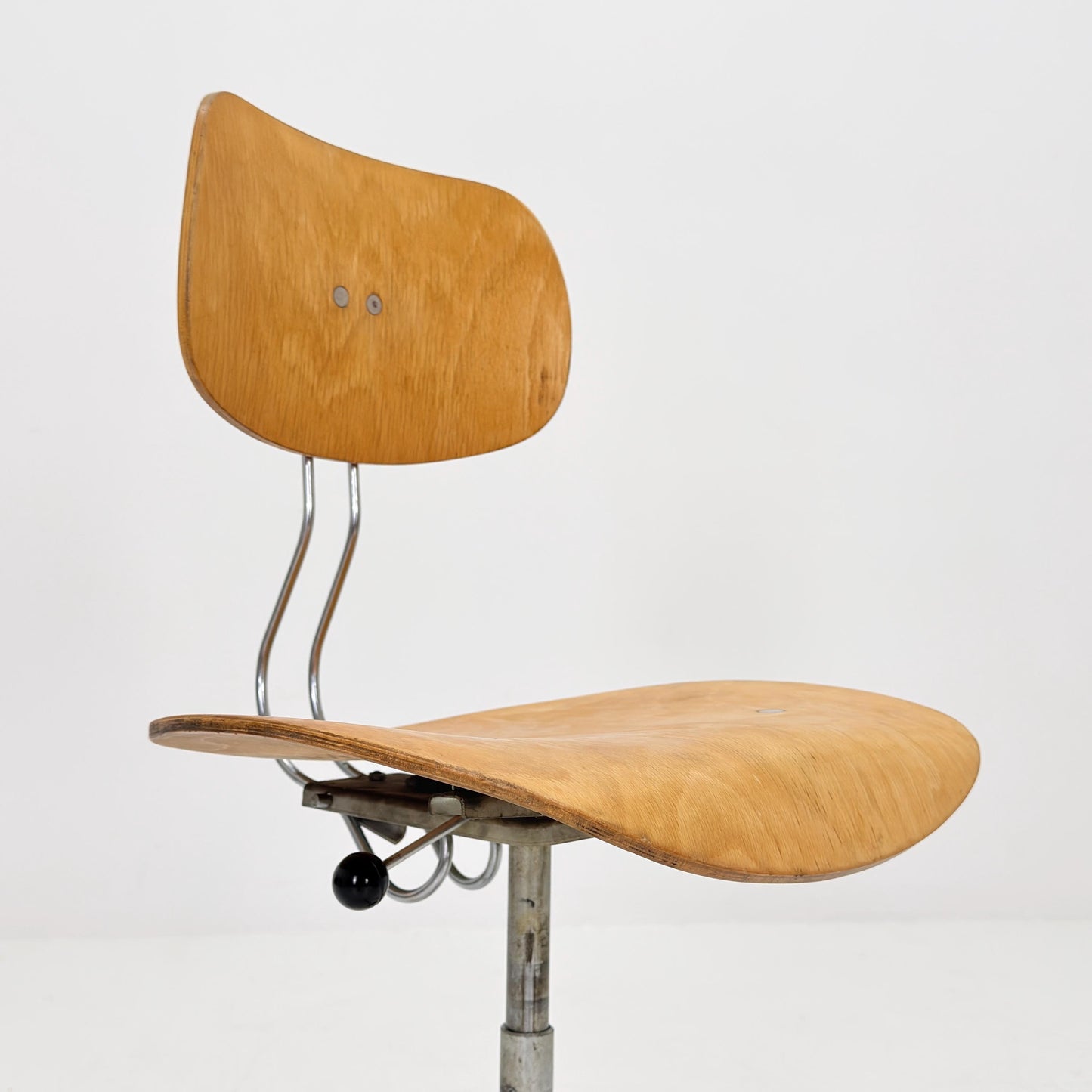 Mid century Swivel Bauhaus chair model by Egon Eiermann for Wilde & Spieth 1950s Germany