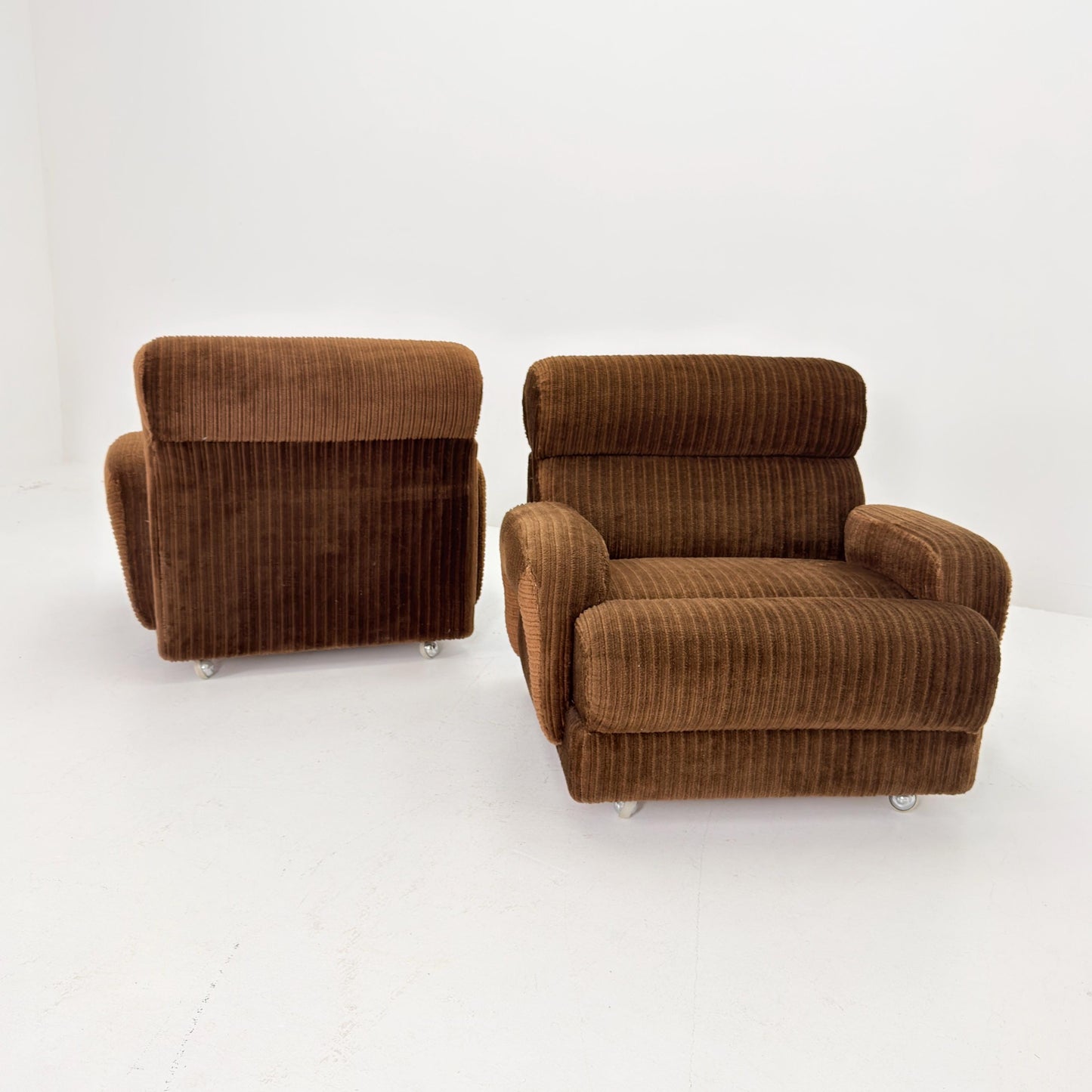 1 of 2 Mid Century Brown Corduroy Lounge Chair on Casters, 1970s Club Chair, Italy