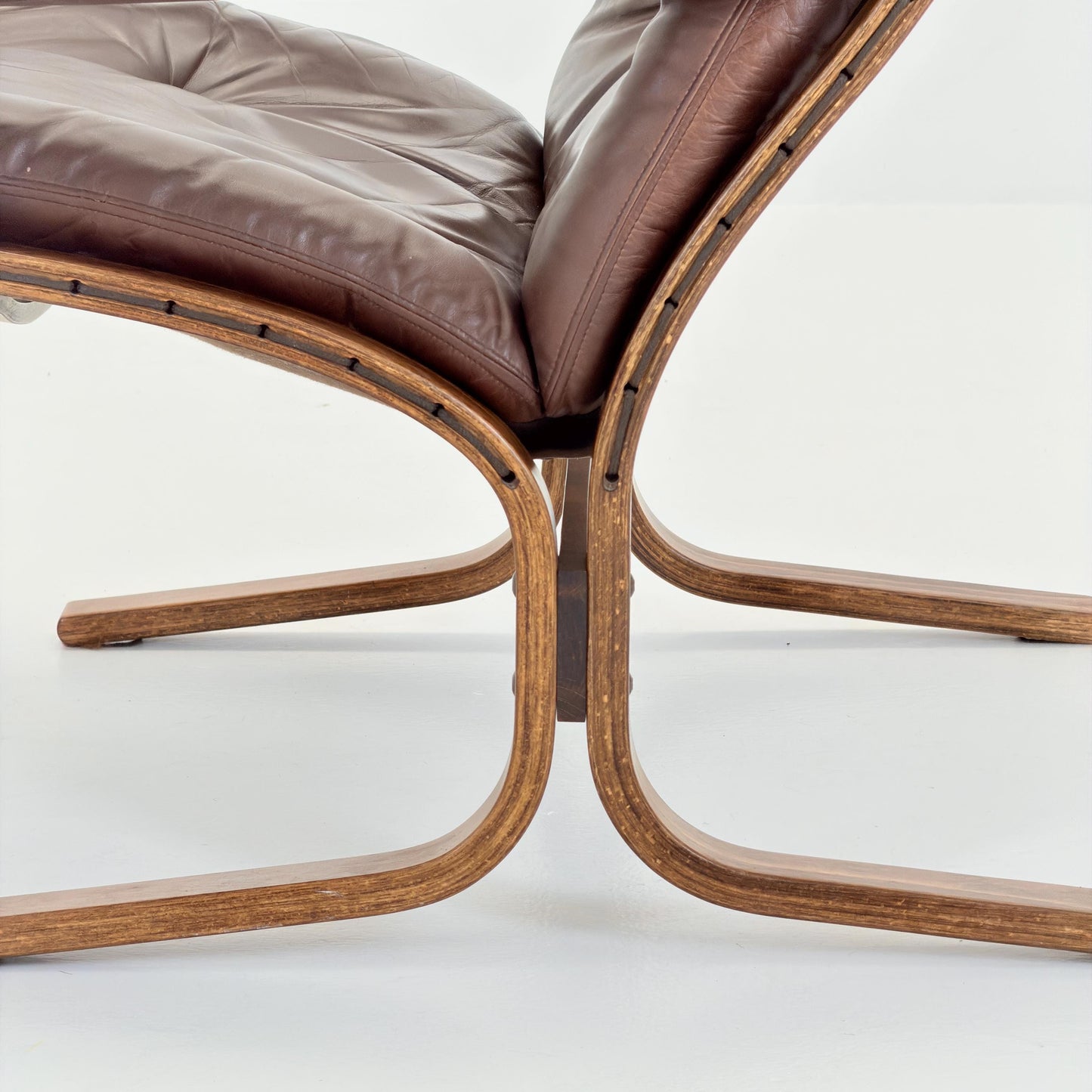 Mid century Ingmar Relling Danish Modern Siesta brown leather Chair with High Back and Armrests from Westnofa Norway 1960s