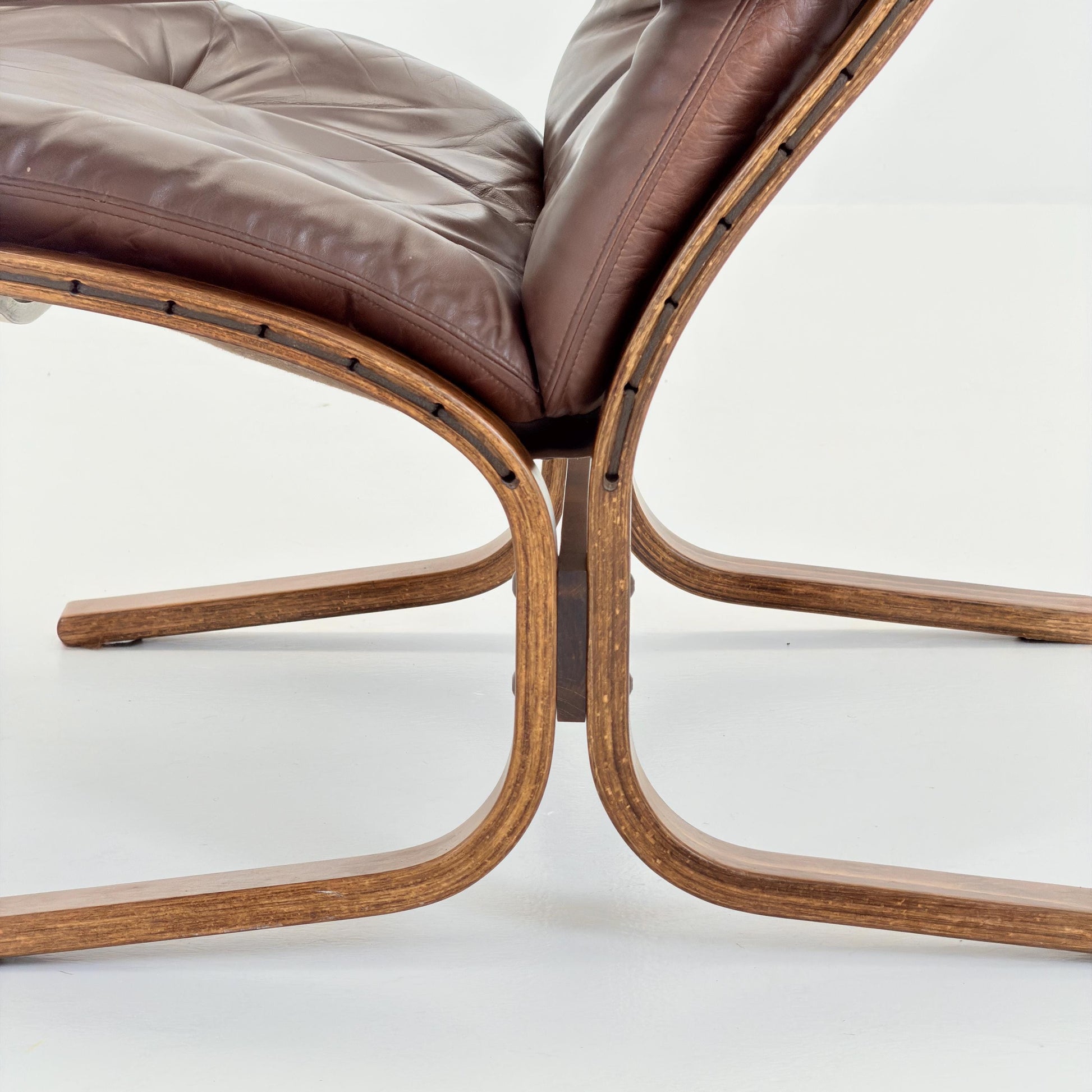 Mid century Ingmar Relling Danish Modern Siesta brown leather Chair with High Back and Armrests from Westnofa Norway 1960s