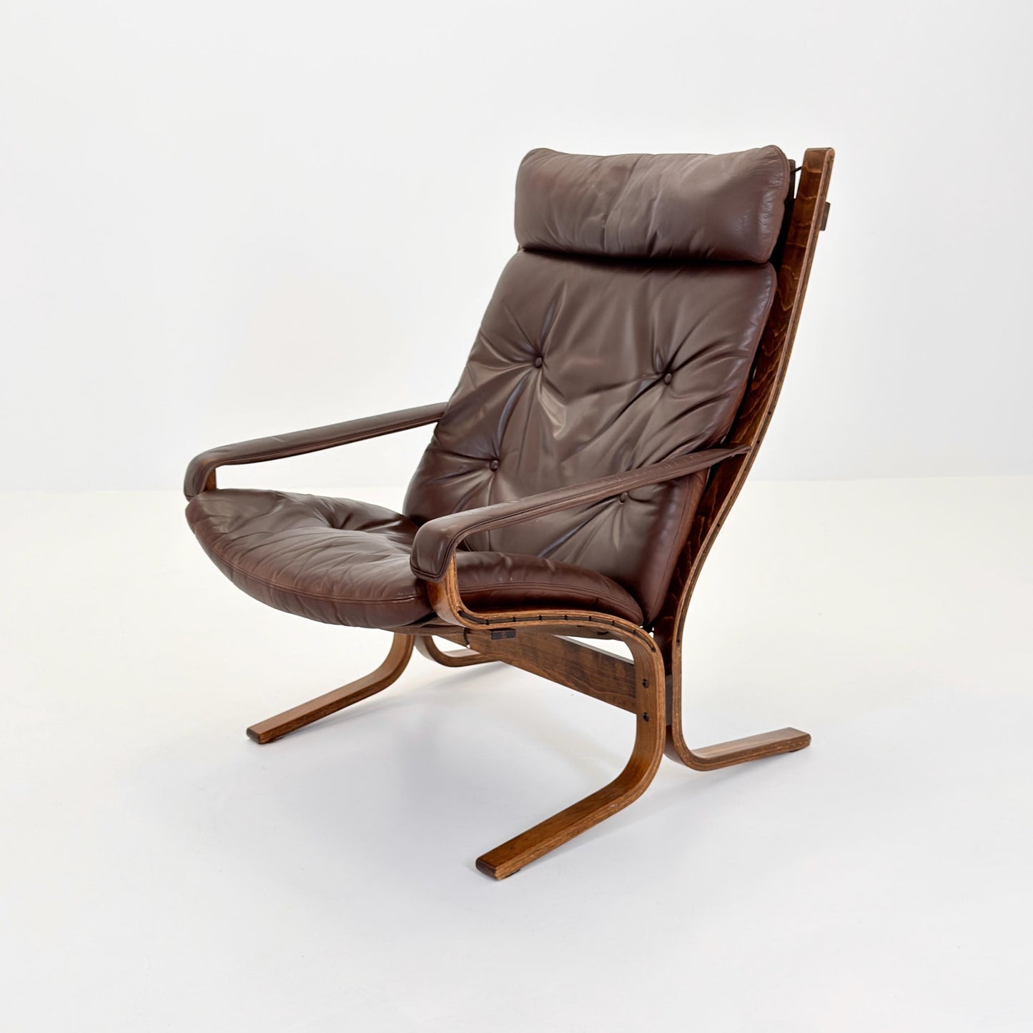 Mid Century Siesta High Back Lounge Chair & Ottoman Set by Ingmar Relling for Westnofa Norway 1960s