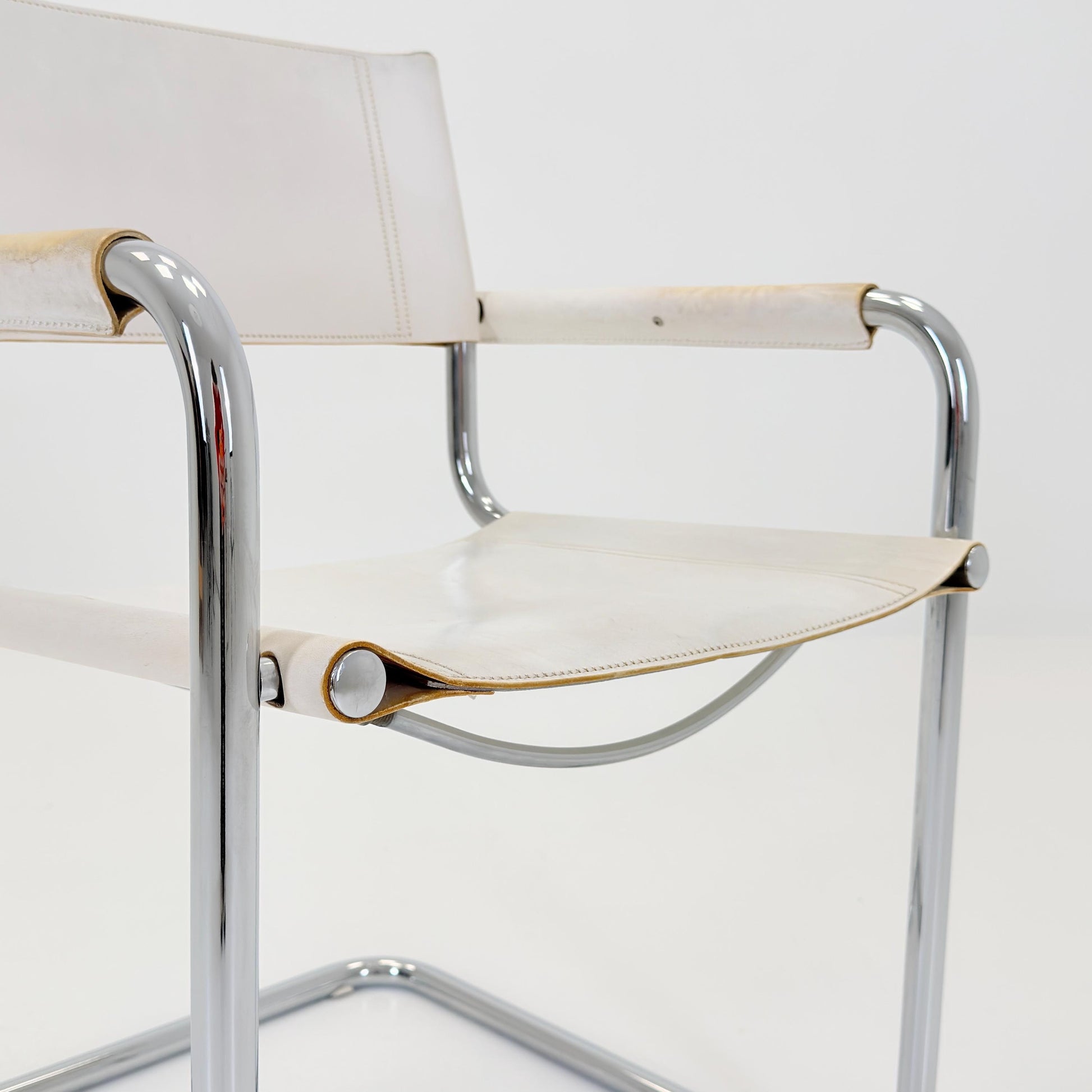 Mid Century Bauhaus Cantilever Chair B34 MG5 by Mart Stam Style – White Leather Chrome Armchair Italy 1980s