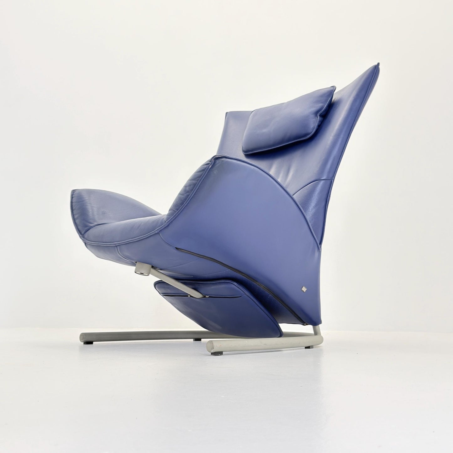 Mid Century Rolf Benz 1900 Blue Leather Lounge Chair with Footrest, Germany 1990s
