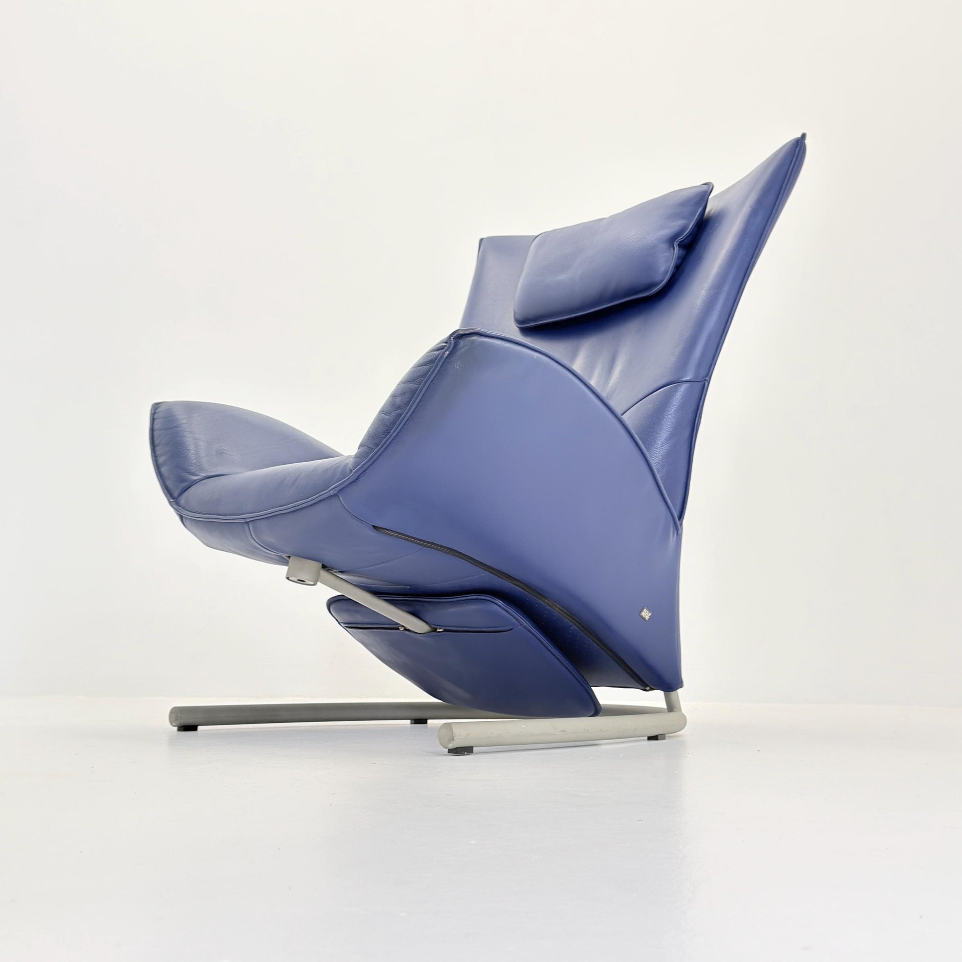 Mid Century Rolf Benz 1900 Blue Leather Lounge Chair with Footrest, Germany 1990s