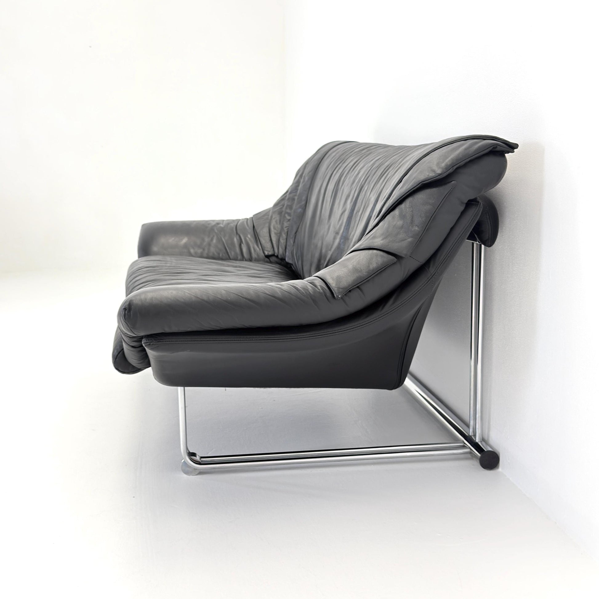 Mid Century Bauhaus Black Leather Two Seater Sofa, Italy 1980s
