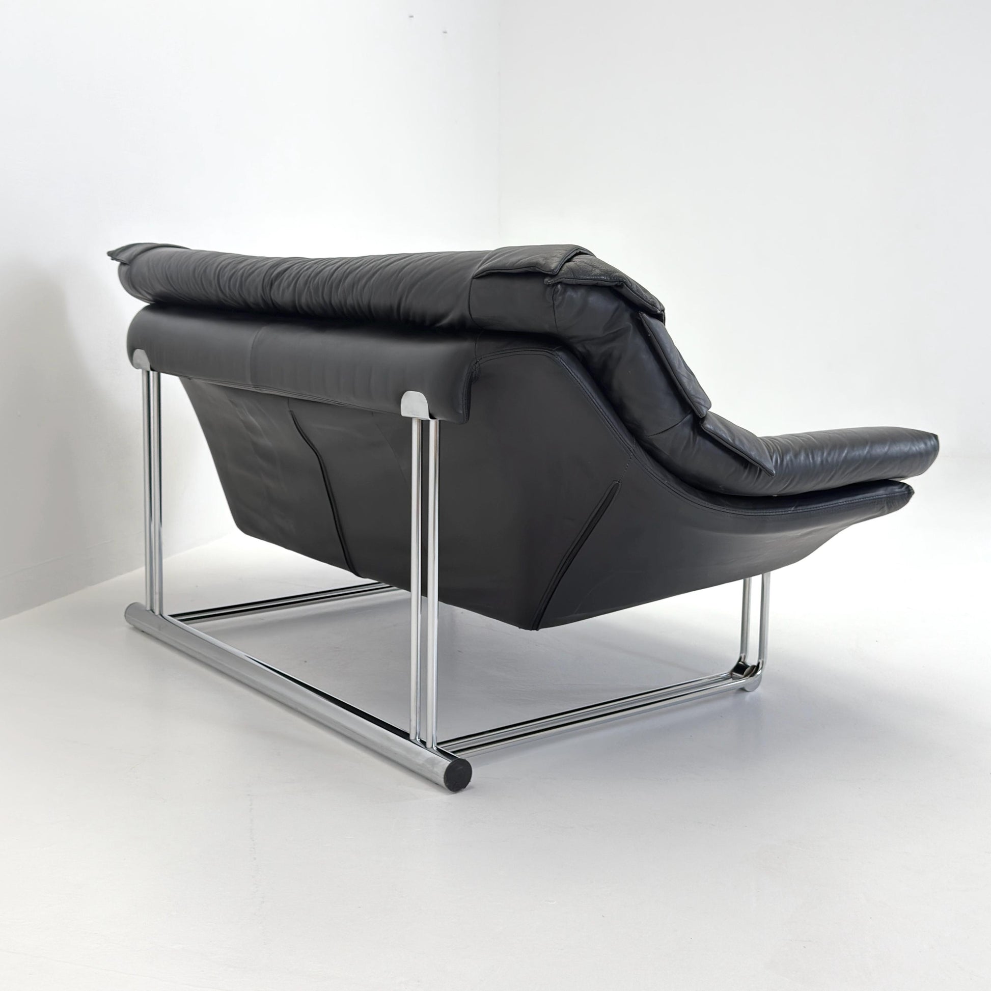 Mid Century Bauhaus Black Leather Two Seater Sofa, Italy 1980s