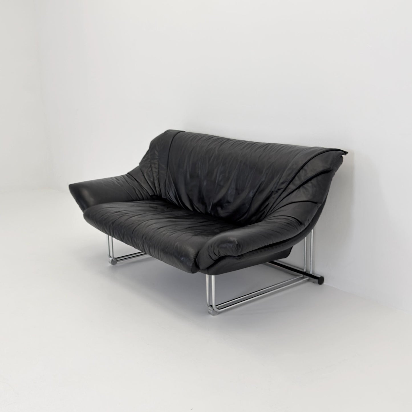 Mid Century Bauhaus Black Leather Two Seater Sofa, Italy 1980s