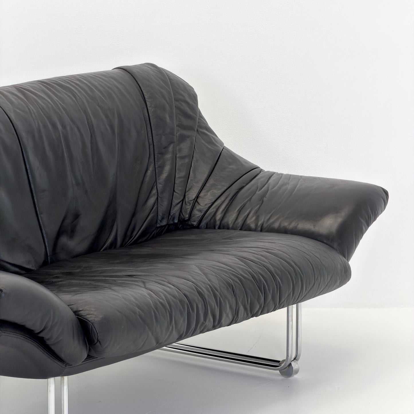 Mid Century Bauhaus Black Leather Two Seater Sofa, Italy 1980s
