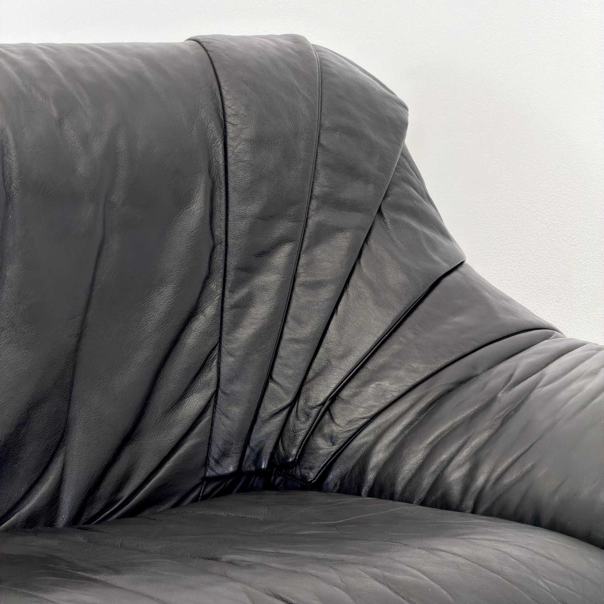 Mid Century Bauhaus Black Leather Two Seater Sofa, Italy 1980s