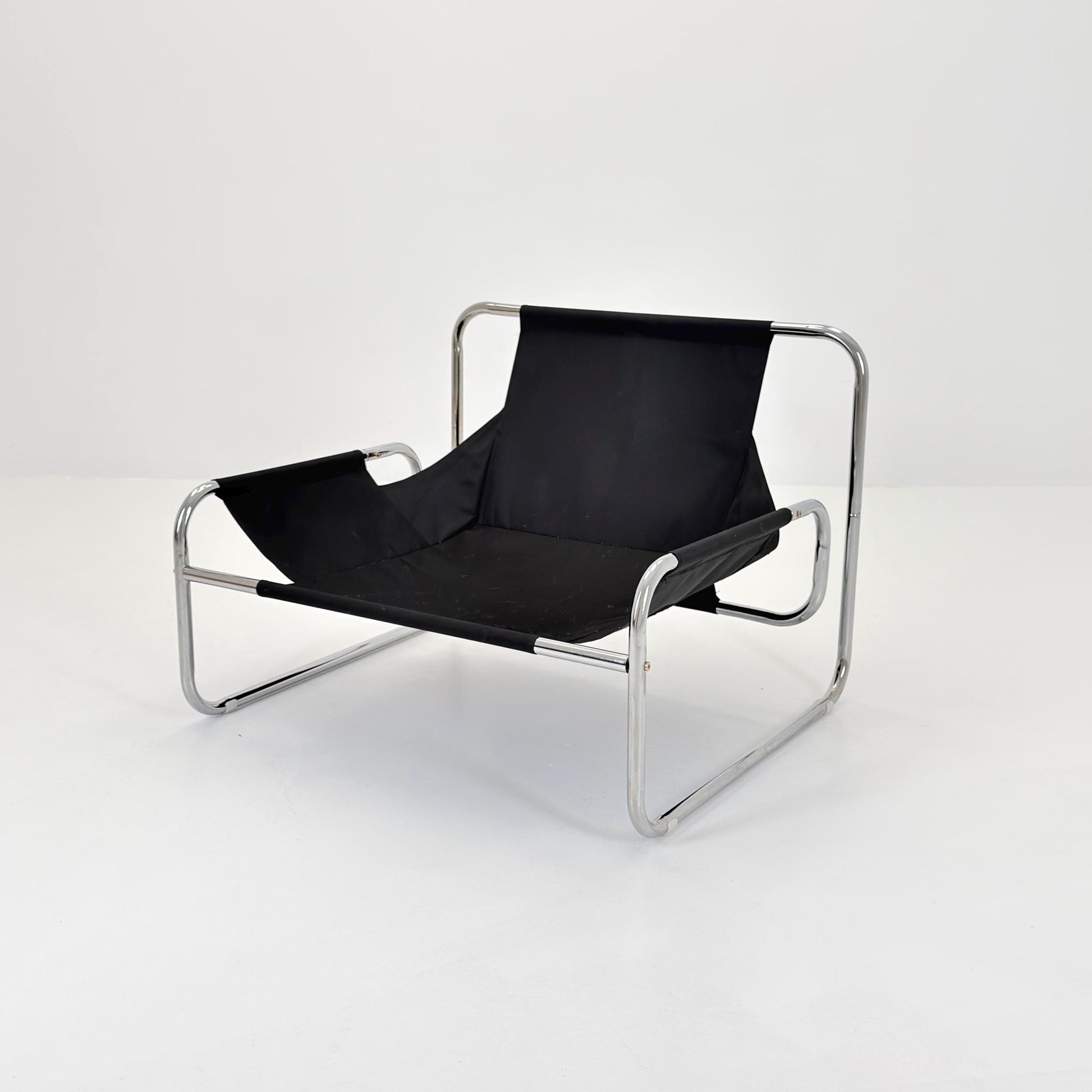 Mid Century Style Black Faux Leather Lounge Chair – Scandinavian Modern Chrome Tubular Armchair