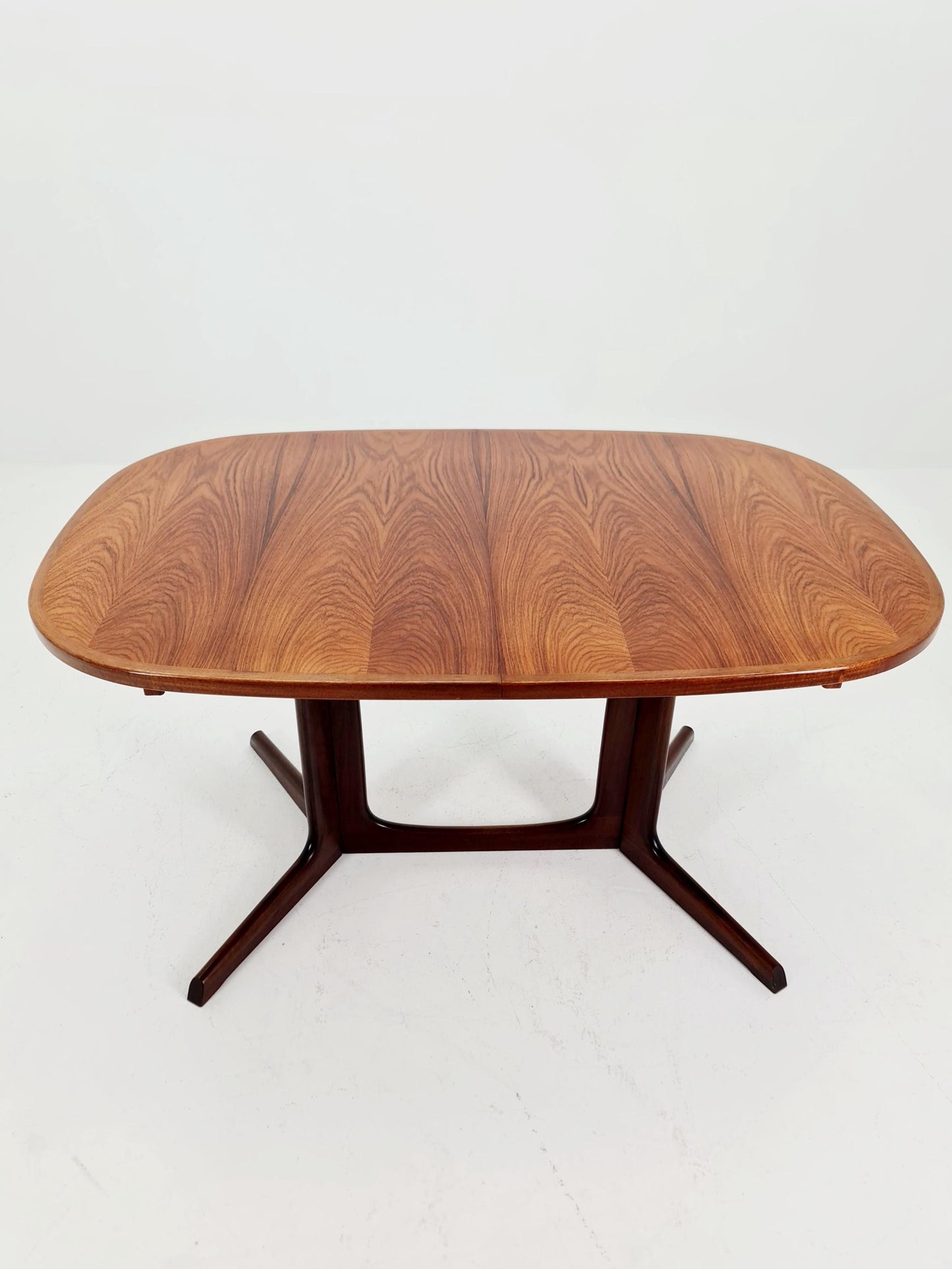 Vintage Danish Rosewood Oval Dining table by Gudme Möbelfabrik A/S , 1960s