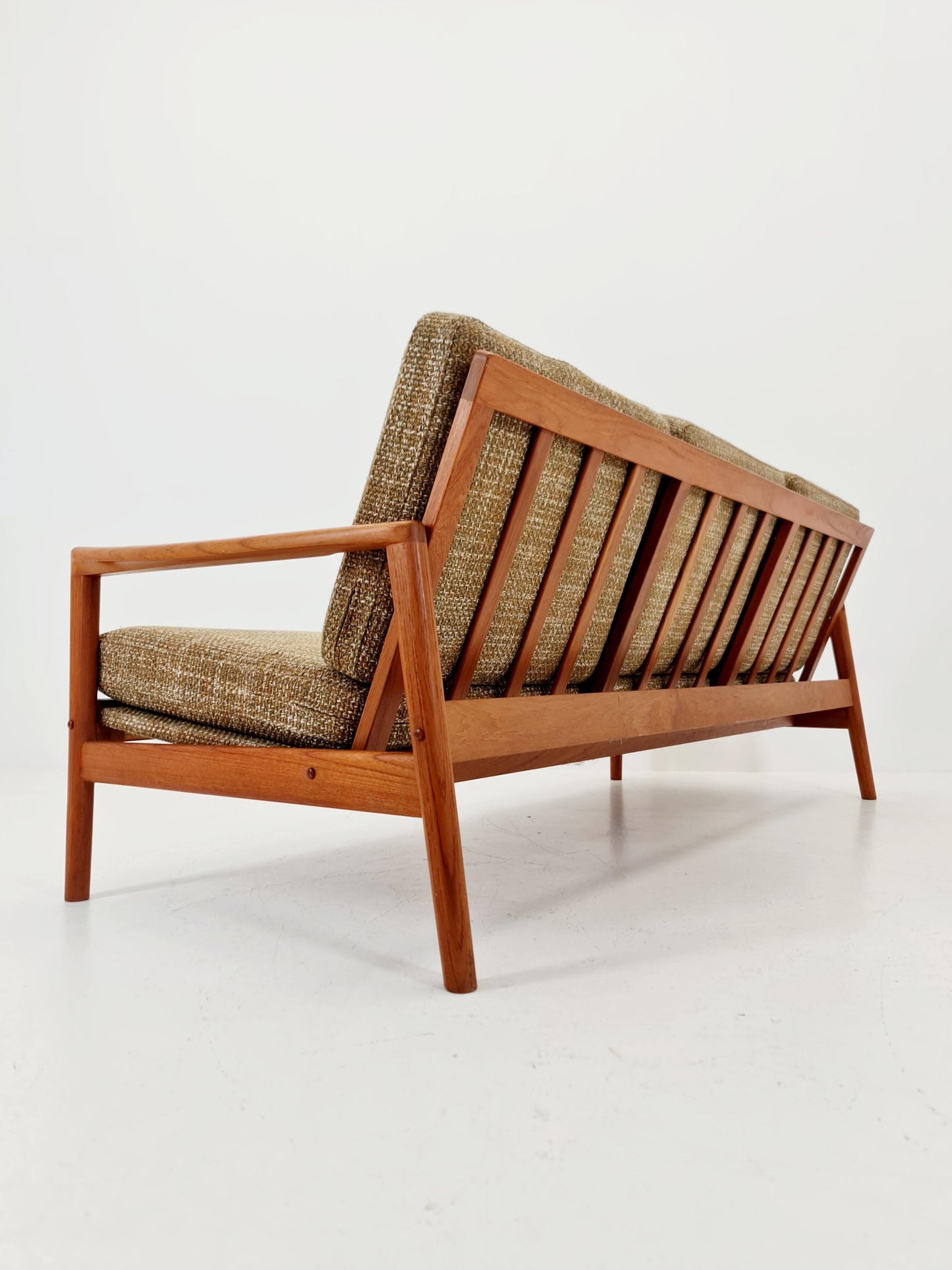 Mid century easy lounge couch by Arne Wahl Iversen for komfort teak , 1960s