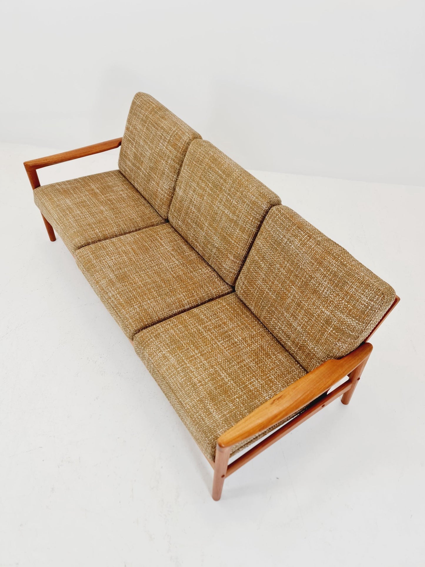 Mid century easy lounge couch by Arne Wahl Iversen for komfort teak , 1960s