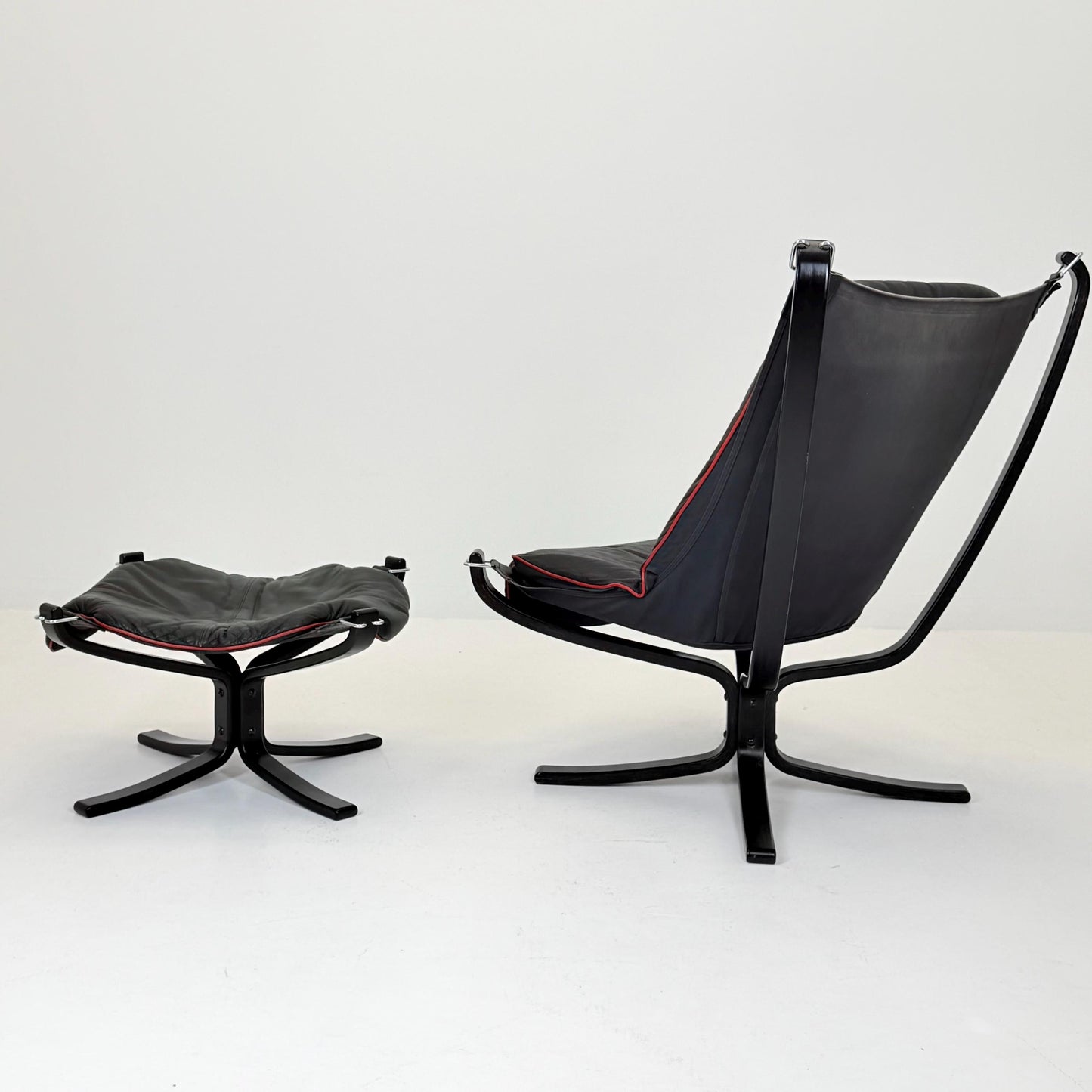 Mid century Falcon Lounge chair and footstool by Sigurd Ressell for Vatne Møbler, 1970s, set of 2
