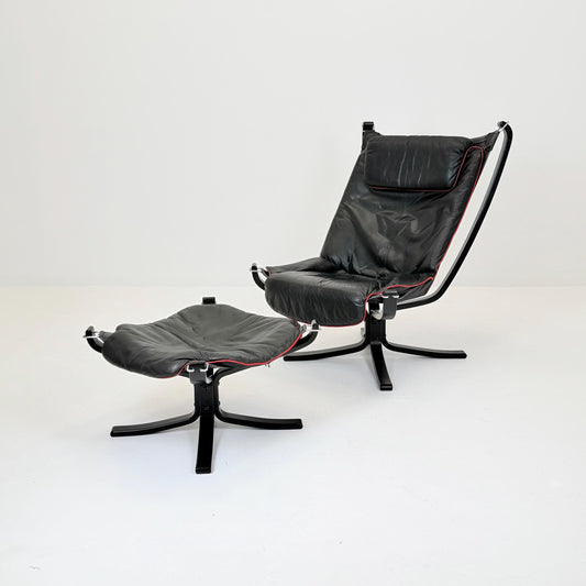 Mid century Falcon Lounge chair and footstool by Sigurd Ressell for Vatne Møbler, 1970s, set of 2