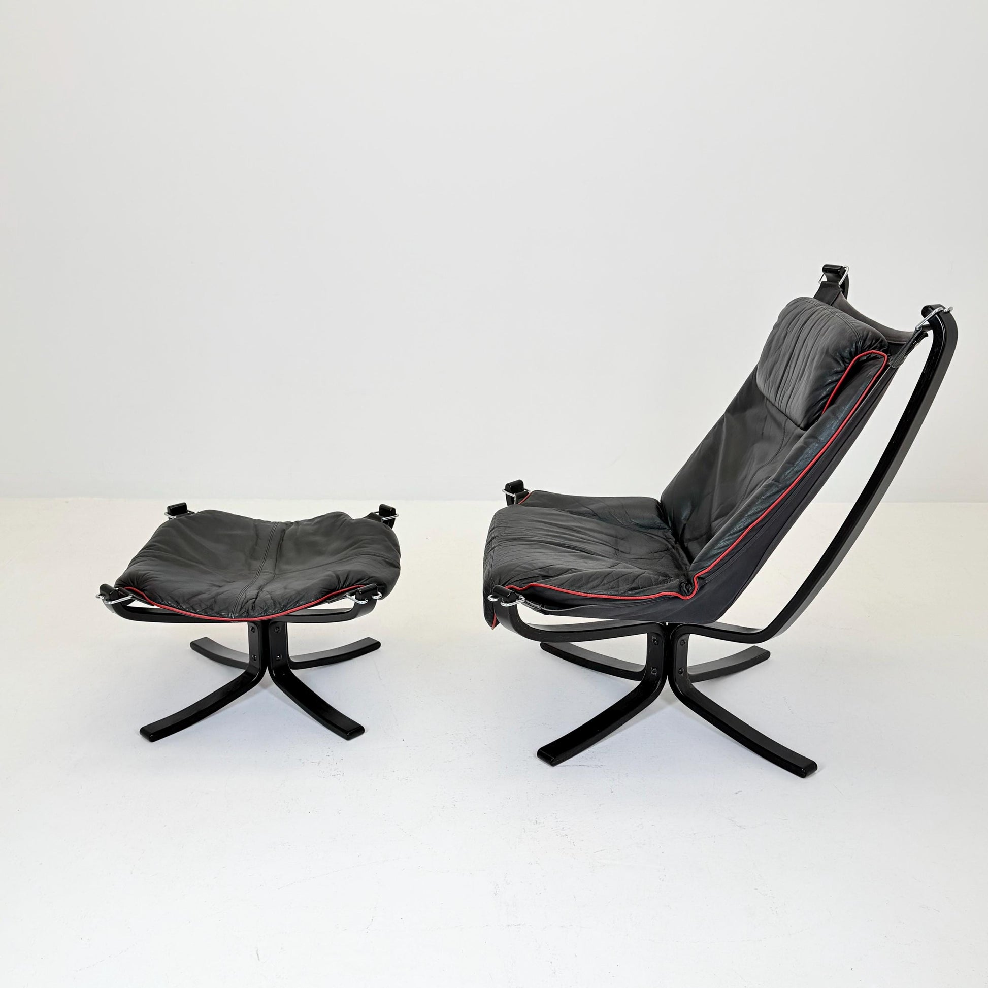 Mid century Falcon Lounge chair and footstool by Sigurd Ressell for Vatne Møbler, 1970s, set of 2