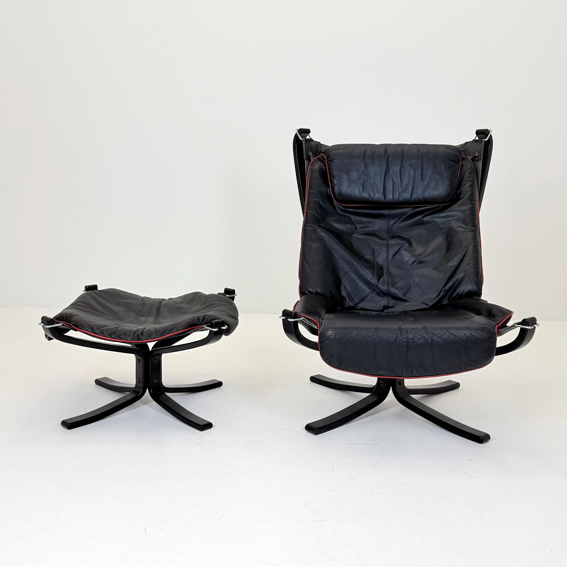 Mid century Falcon Lounge chair and footstool by Sigurd Ressell for Vatne Møbler, 1970s, set of 2