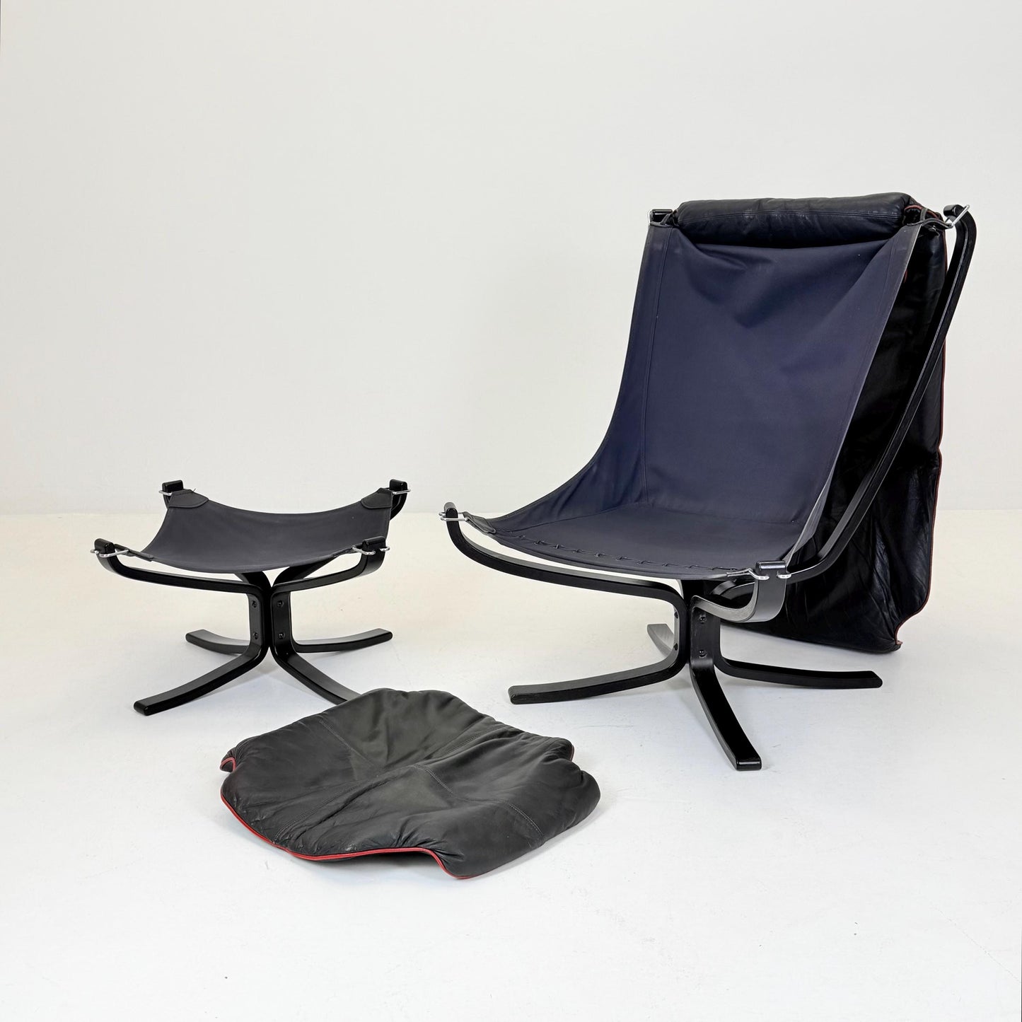 Mid century Falcon Lounge chair and footstool by Sigurd Ressell for Vatne Møbler, 1970s, set of 2