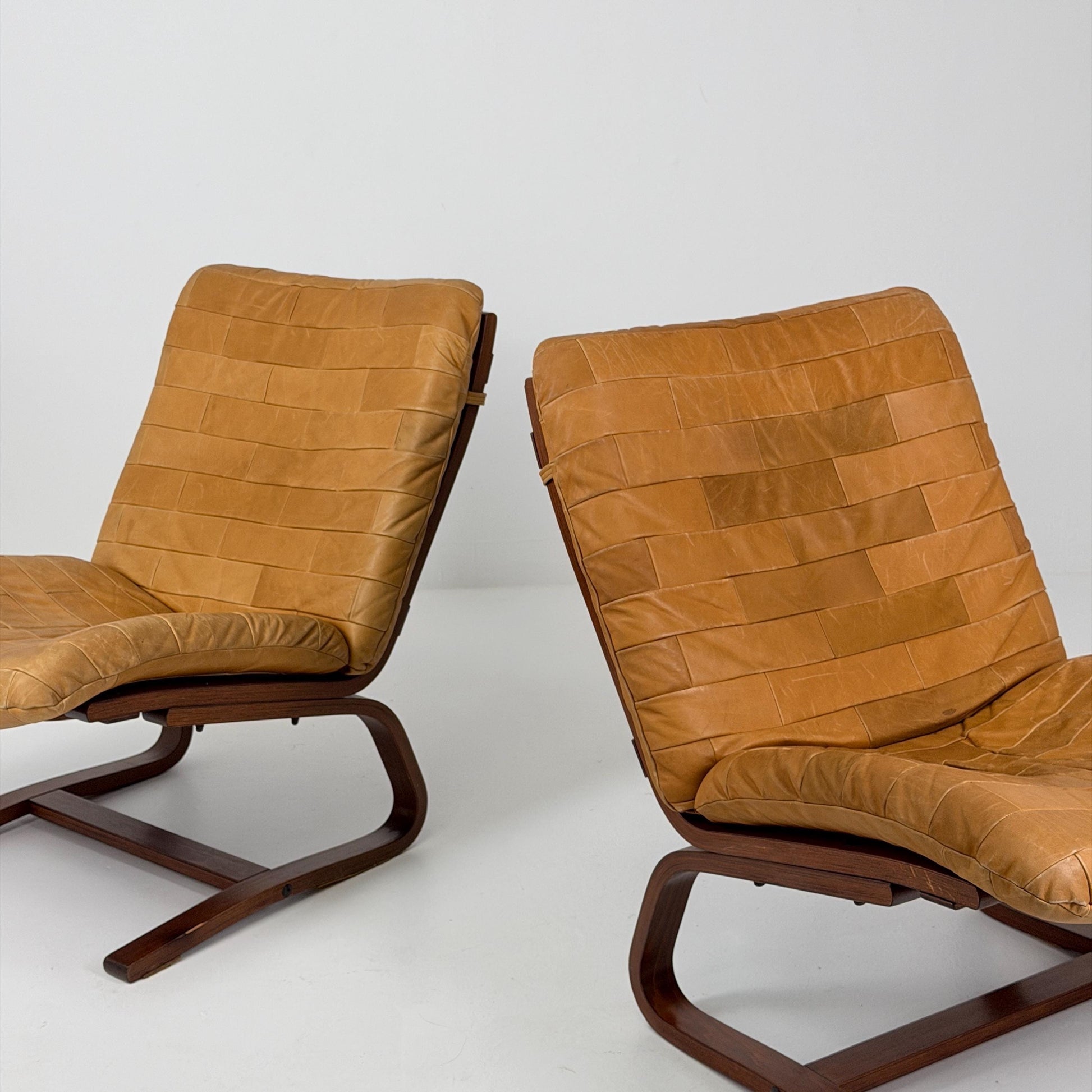Set of 2 Mid century Norwegian Kengu leather lounge chairs by Elsa & Nordahl Solheim for Rybo Rykken - 1970s Norway