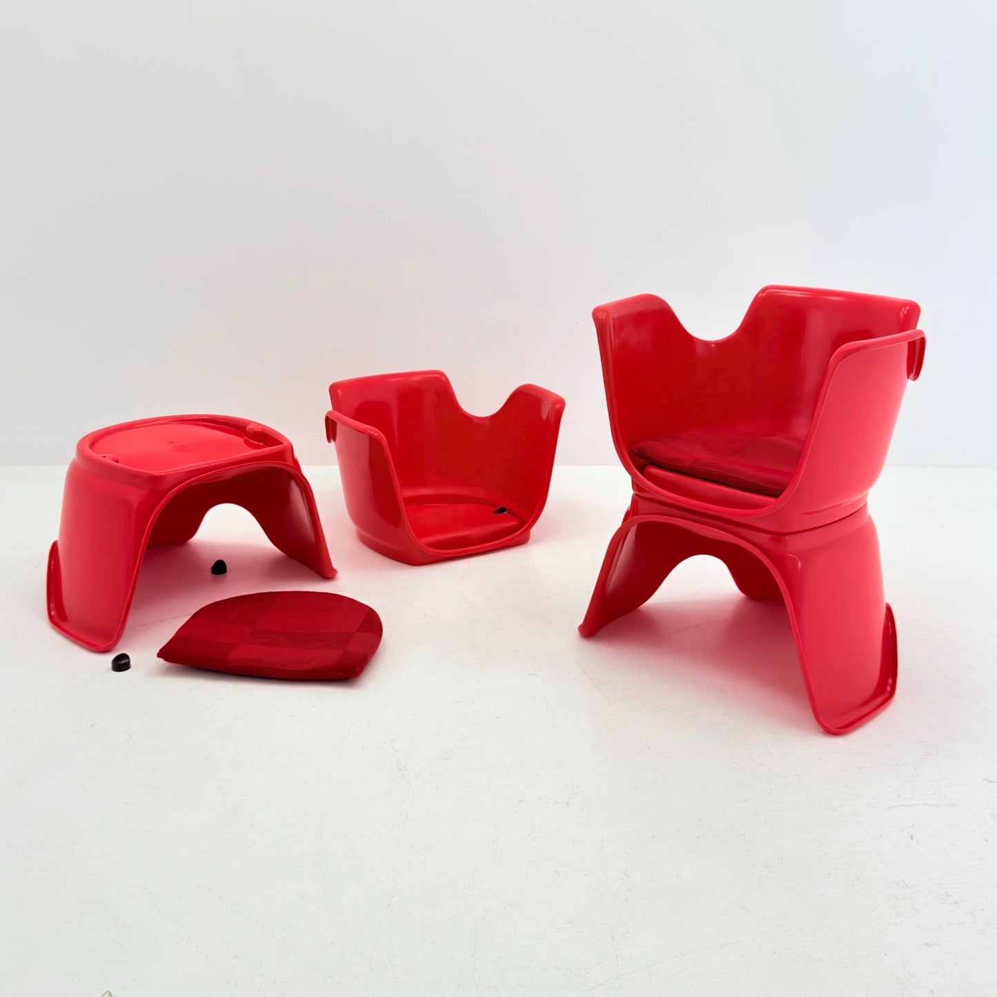 Mid Century Space Age “Hacca” Lounge Chairs by Bolzani, Spagnoli & Zerbi for Martini, Italy 1972 – Set of 2