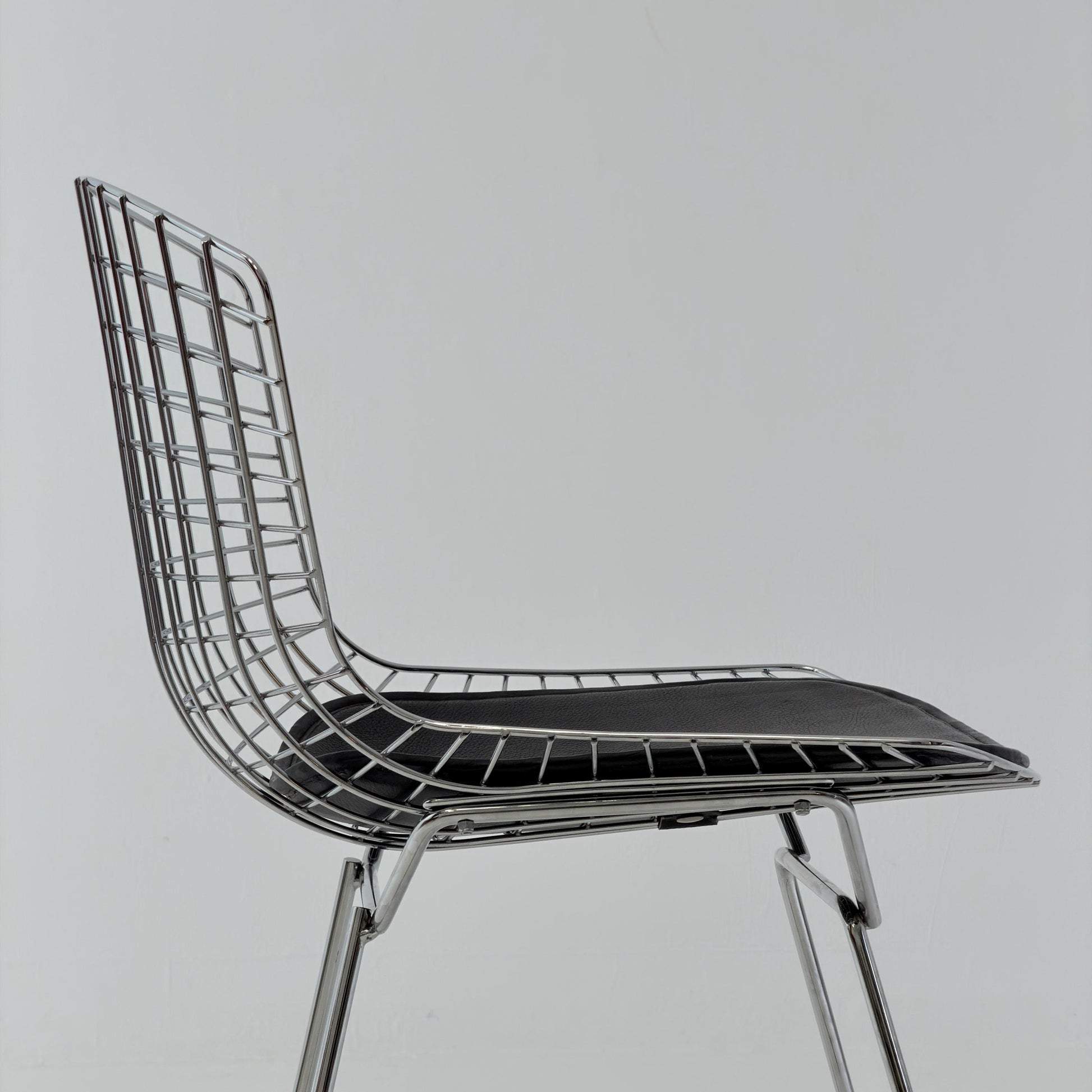 1 of 3 Mid Century Wire Chrom side Chair by Harry Bertoia , 1980s Germany