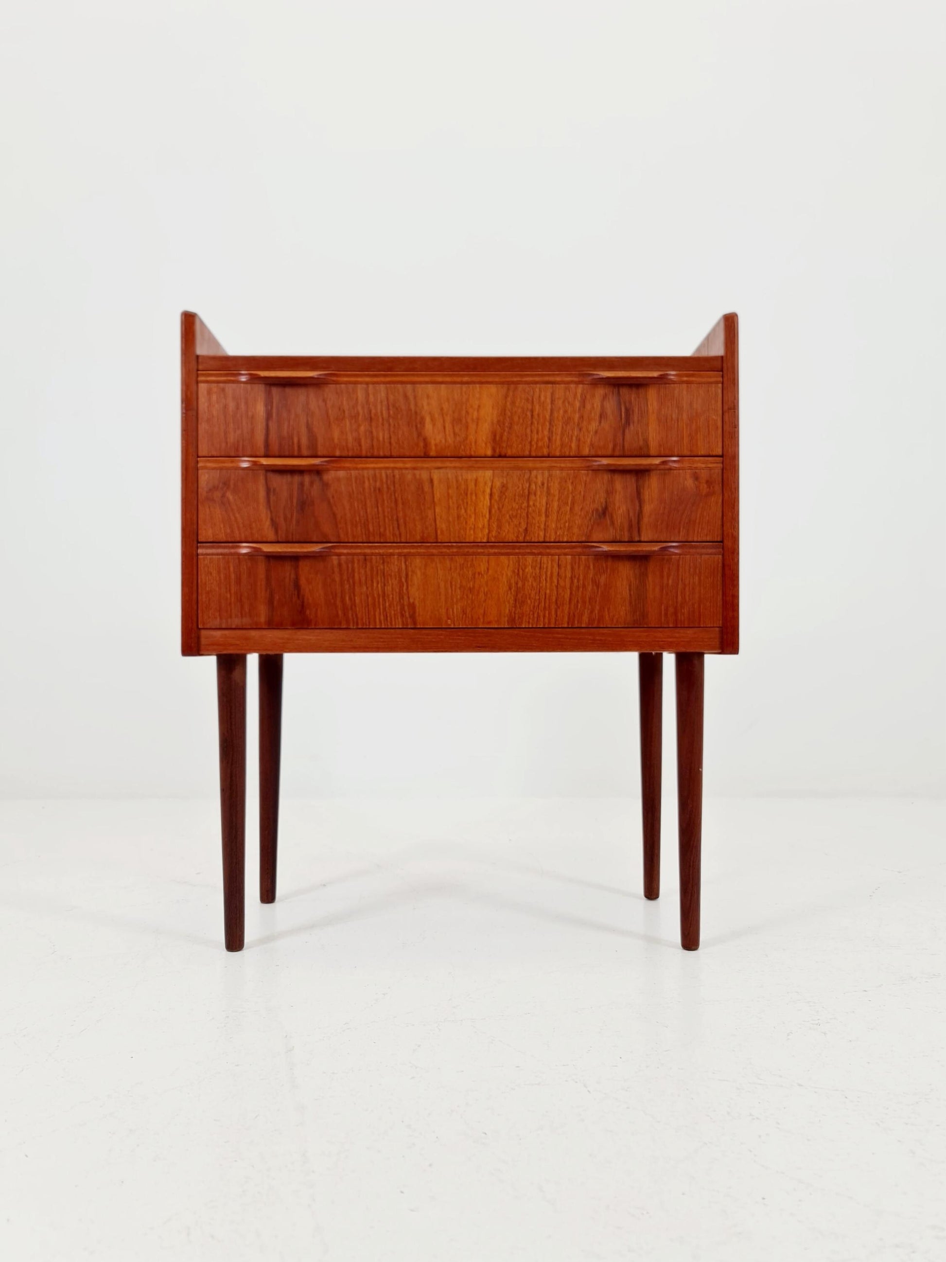 Midcentury danish drawer dresser /3 drawers by Henning Jørgensen for Fredericia Møbelfabrik , 1960s