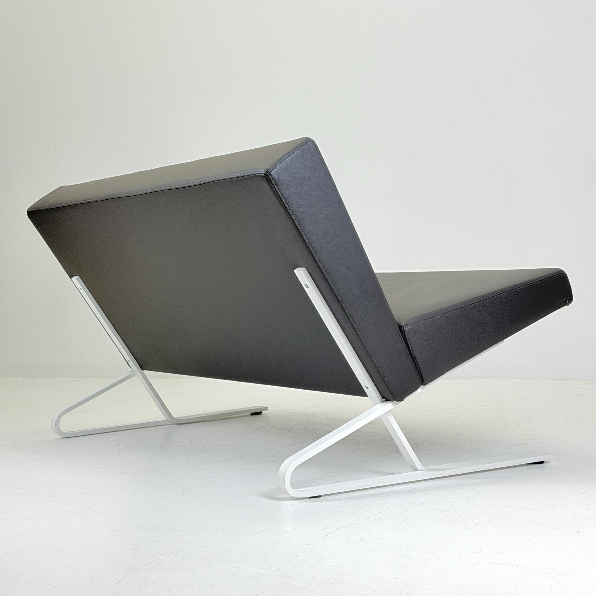 1 of 2 Mid Century Satyr Compact Leather Sofa by Design For Use for ClassiCon, Germany 2000s