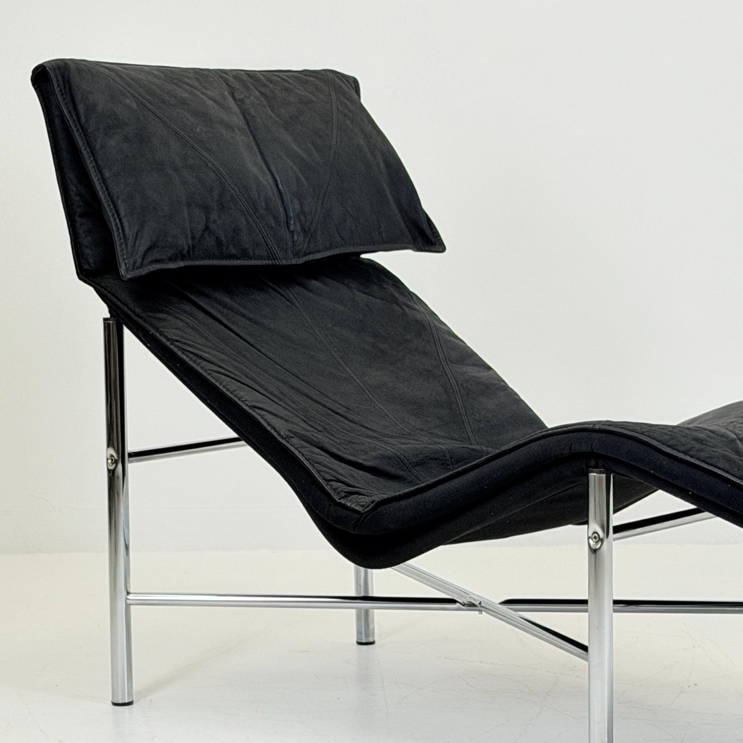 Post Modern Tord Björklund “Skye” Chaise Lounge for Ikea, Sweden, circa 1970s